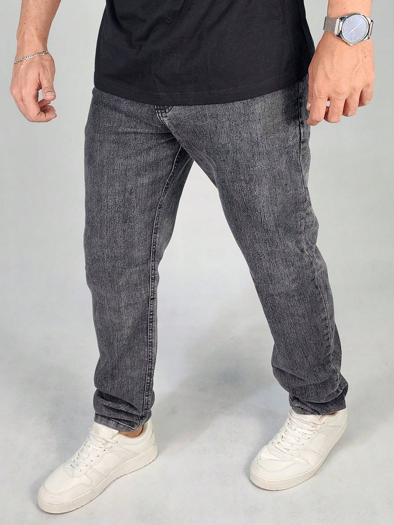 Calça Masculina Jeans Slim Fit Cintura Tradicional E Bolsos Funcionais Calça Masculina Jeans Slim Fit Cintura