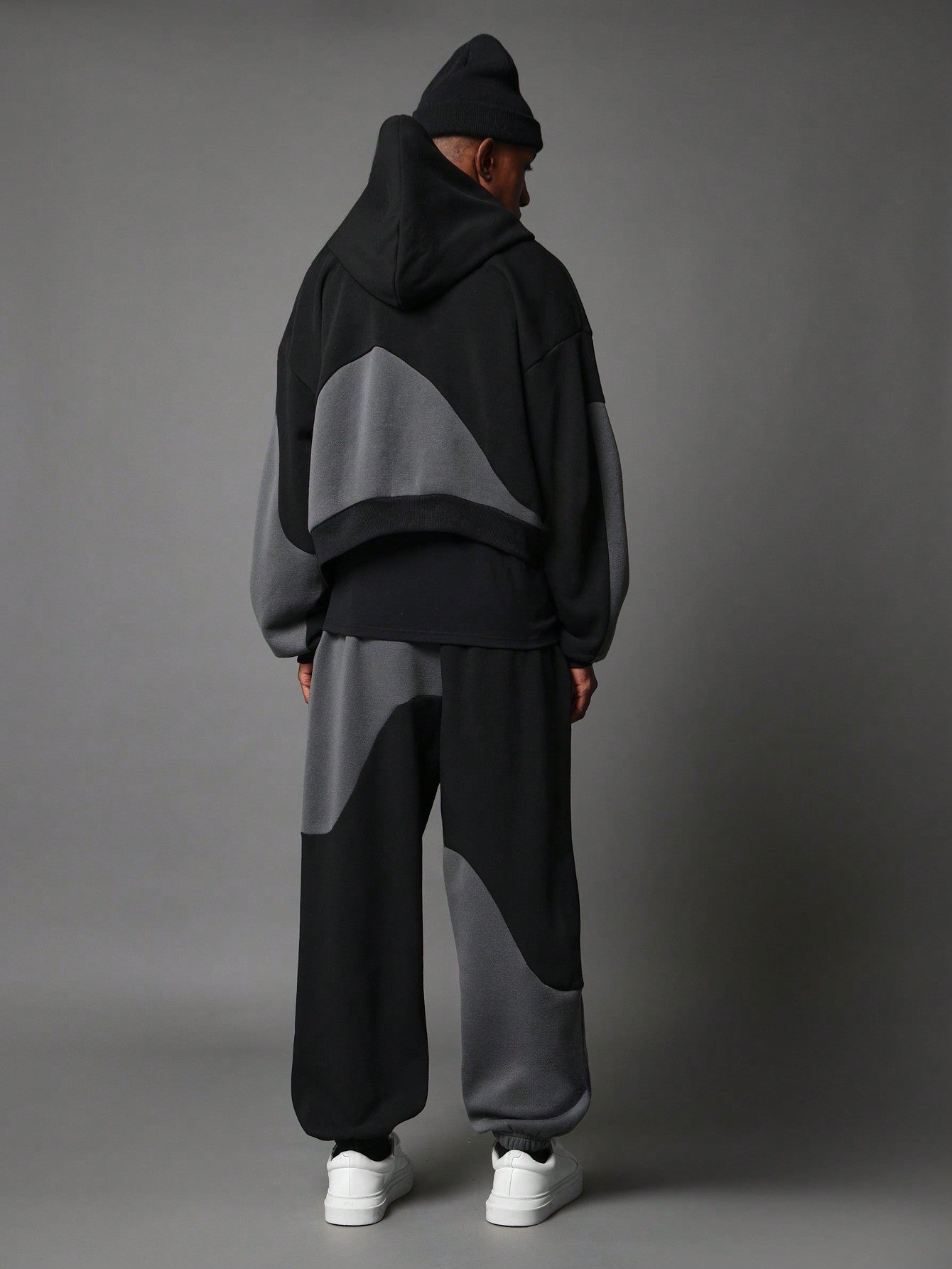 Conjunto Masculino Moletom Com Zíper E Calça Jogger Blocos De Cor Conjunto Masculino Moletom Com Zíper E Calça Jogger