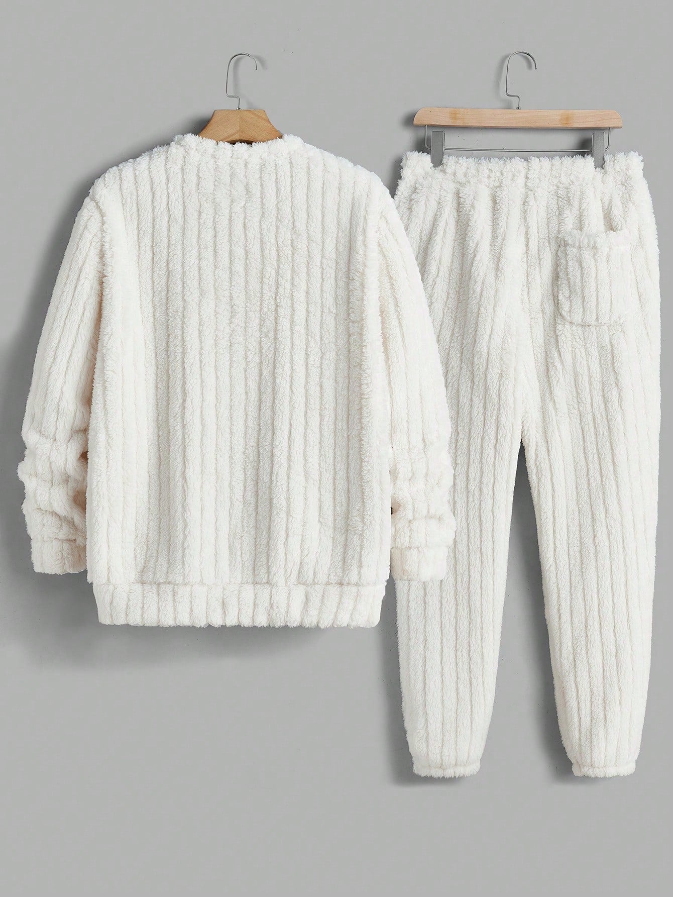 Conjunto Masculino Peluciado Canelado Com Conforto Térmico Conjunto Masculino Peluciado Canelado Com Conforto Térmico