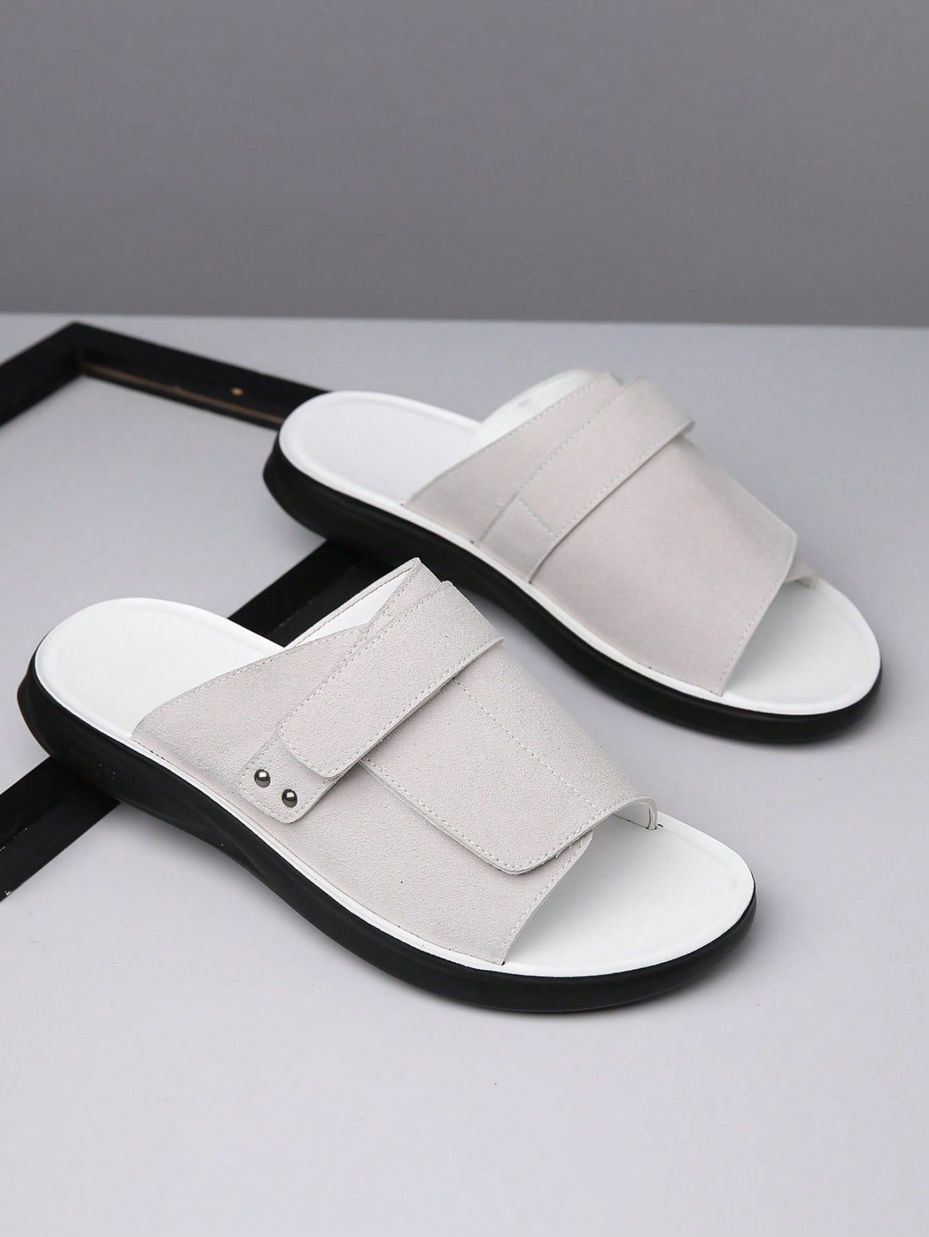 Chinelo Masculino Slide Confortável Para Praia E Academia Chinelo Masculino Slide Confortável Para Praia E Academia