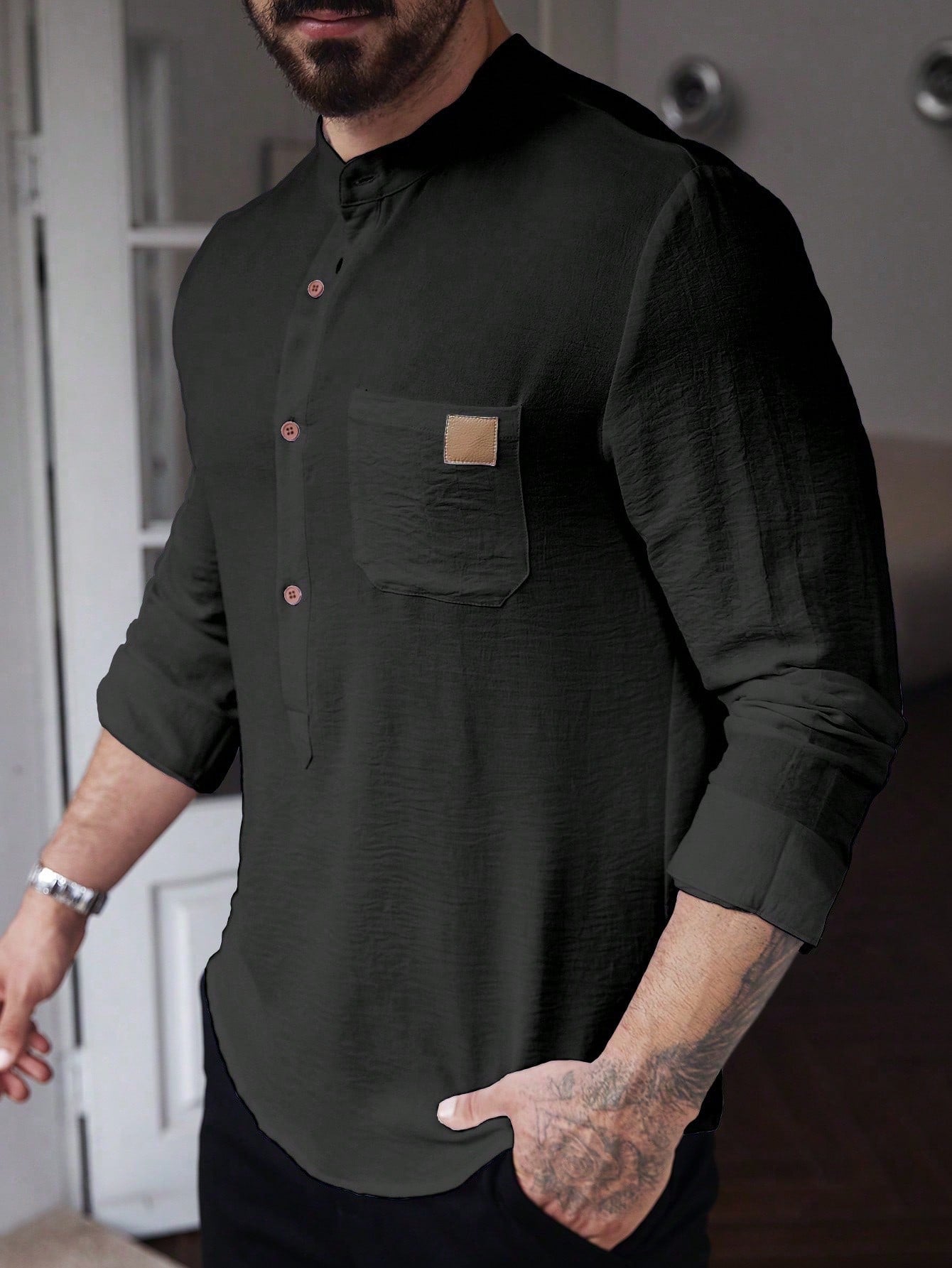 Camisa Masculina Gola Padre Botões Tecido Leve Camisa Masculina Gola Padre Botões Tecido Leve