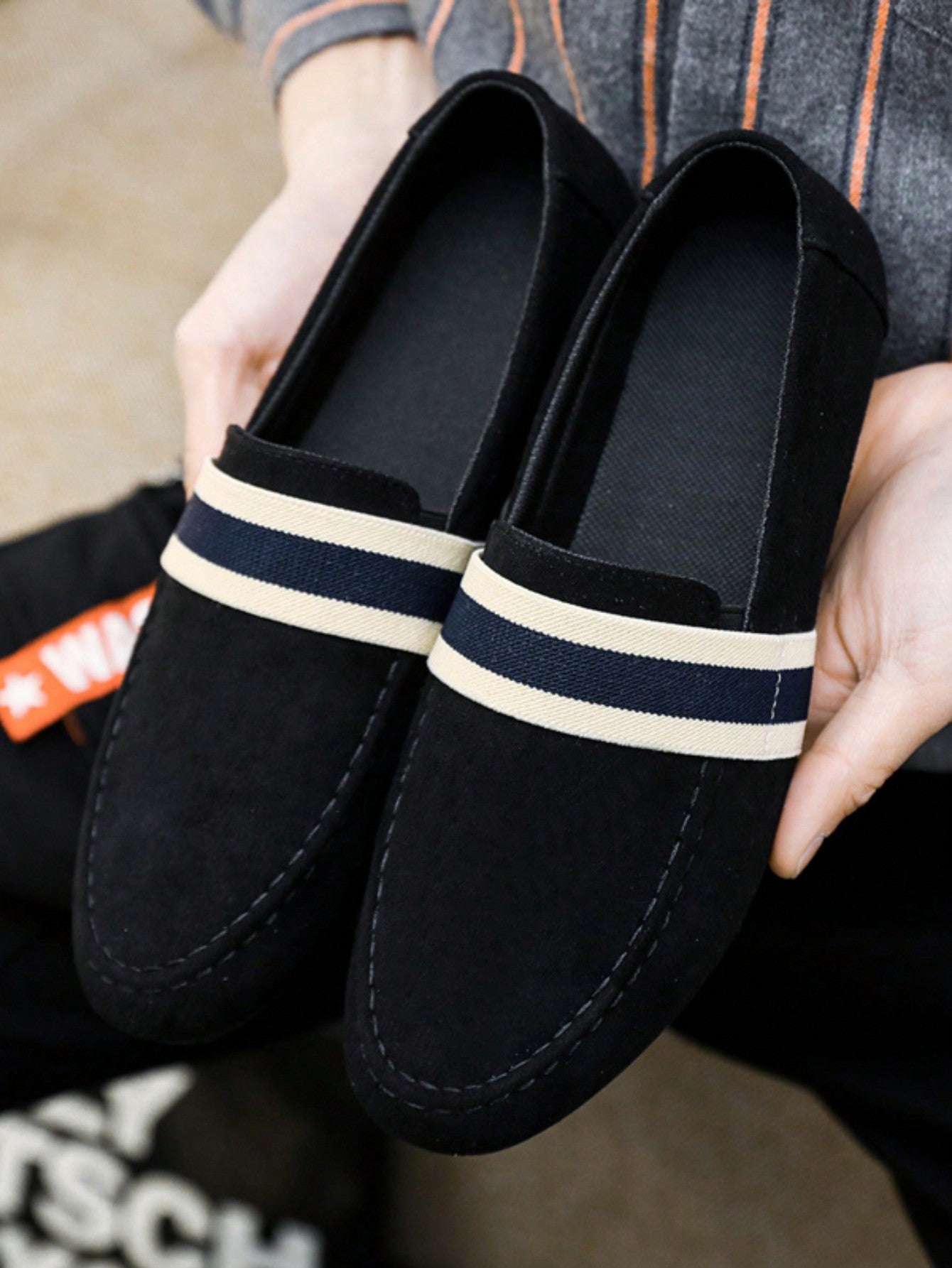 Mocassim Masculino Camurça Casual Faixa Estilo Moderno Mocassim Masculino Camurça Casual Faixa Estilo Moderno