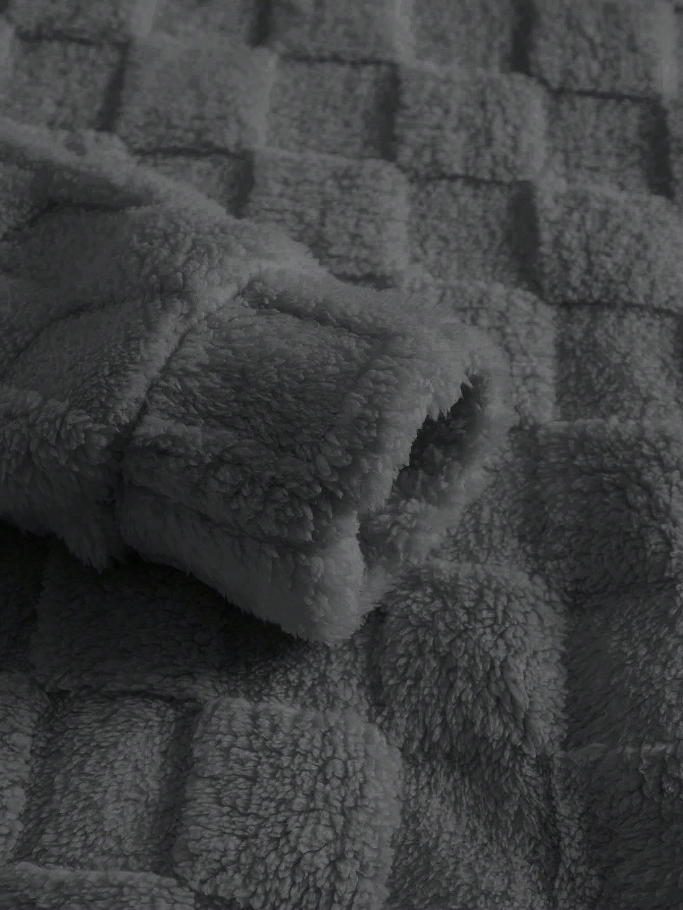 Conjunto Masculino Peluciado Com Capuz E Textura Quadriculada Conjunto Masculino Peluciado Com Capuz E Textura