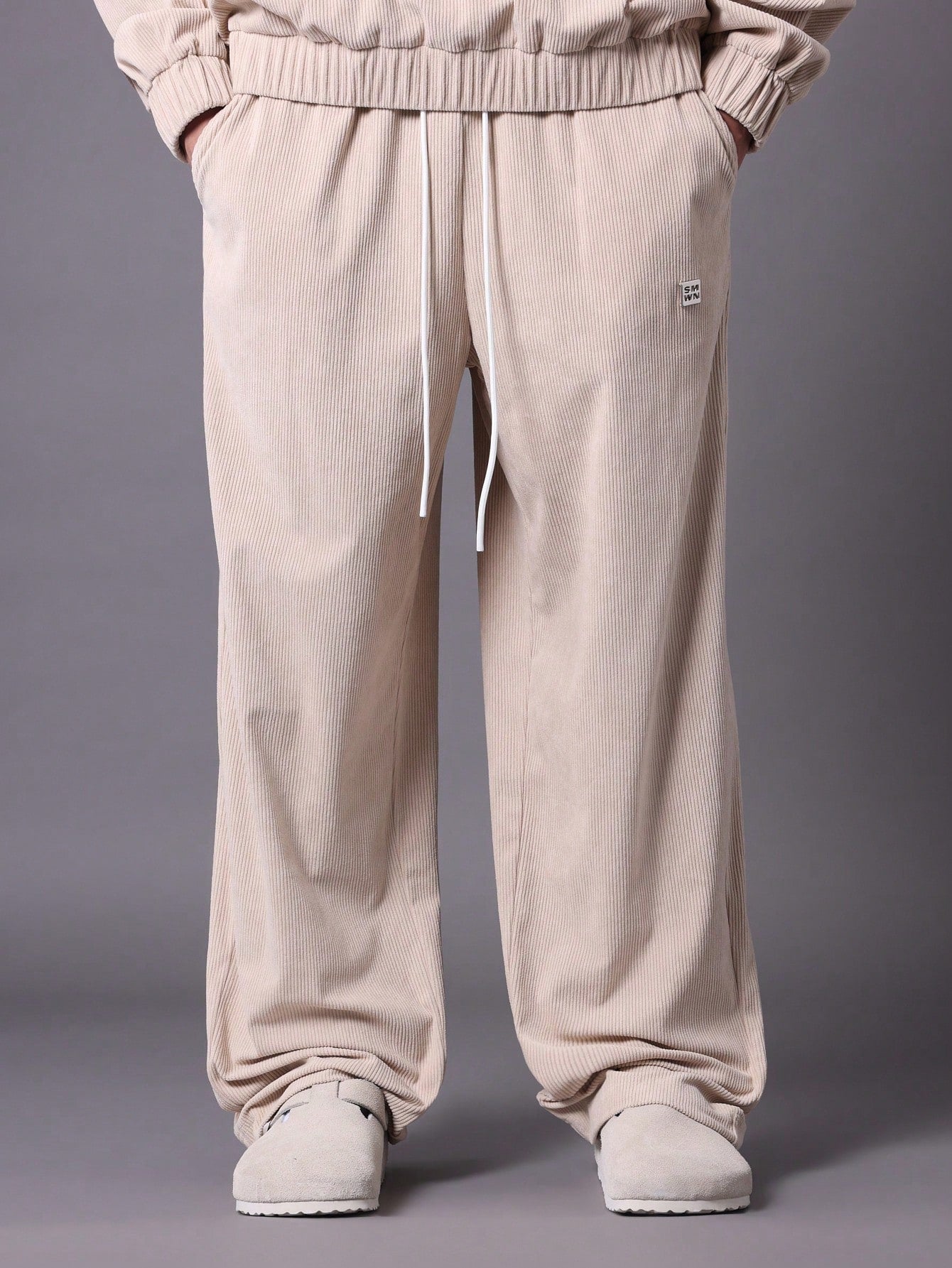 Conjunto Masculino Moletom Lettering Bordado E Calça Jogger Ajustável Conjunto Masculino Moletom Lettering Bordado E