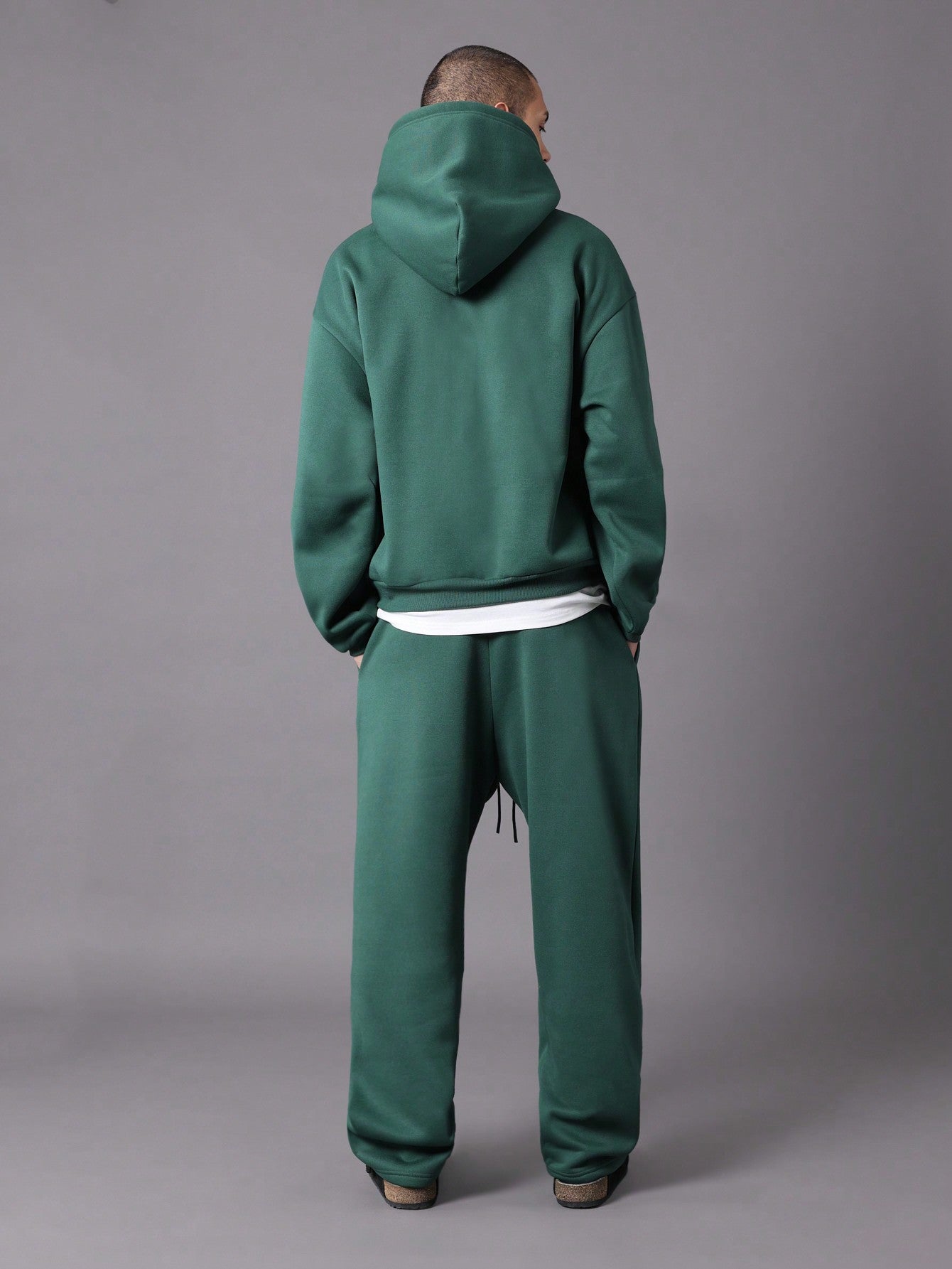 Conjunto Masculino Moletom Com Capuz E Calça Jogger Básica Conjunto Masculino Moletom Com Capuz E Calça Jogger Básica