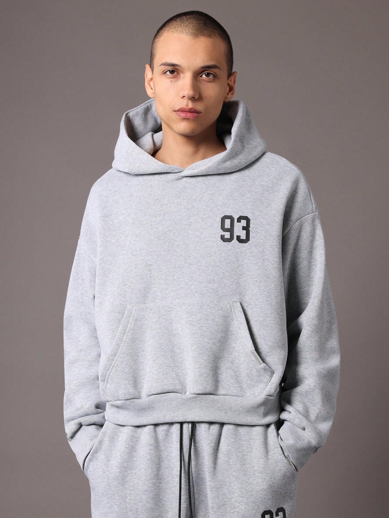 Conjunto Masculino Moletom Estampa Número E Calça Jogger Ajustável Conjunto Masculino Moletom Estampa Número E Calça