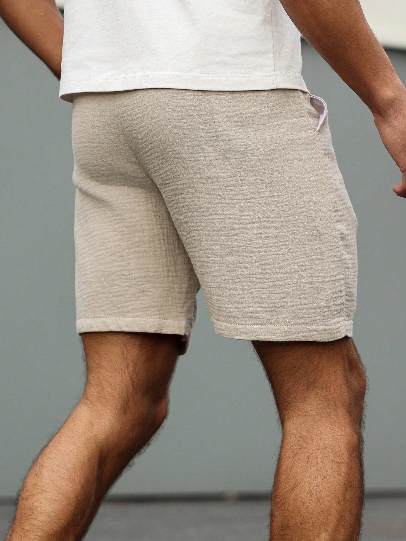Shorts Masculino Casual Com Tecido Texturizado E Cós Ajustável Shorts Masculino Casual Com Tecido Texturizado E Cós
