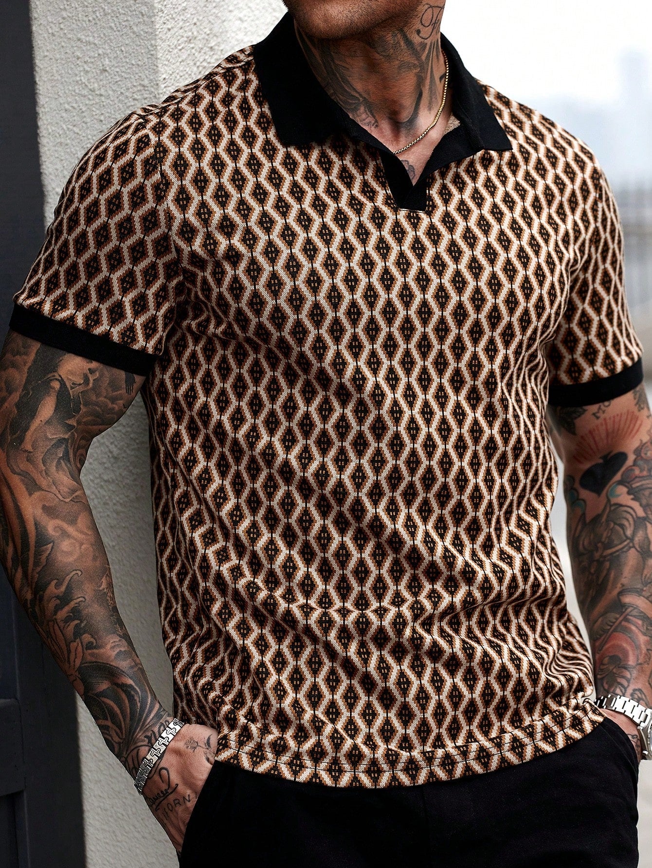 Camisa Polo Masculina Tecido Jacquard Estampa Geométrica Bege / PP Camisa Polo Masculina Tecido Jacquard Estampa