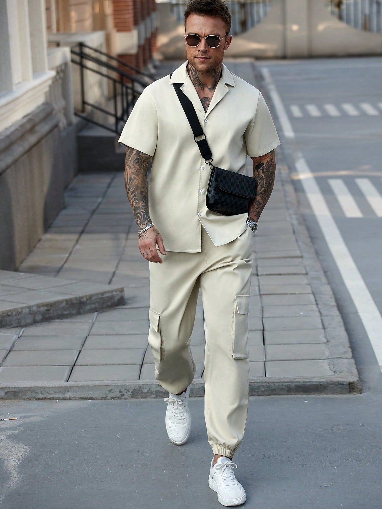 Conjunto Masculino Camisa Manga Curta E Calça Utilitária Com Bolsos Conjunto Masculino Camisa Manga Curta E Calça