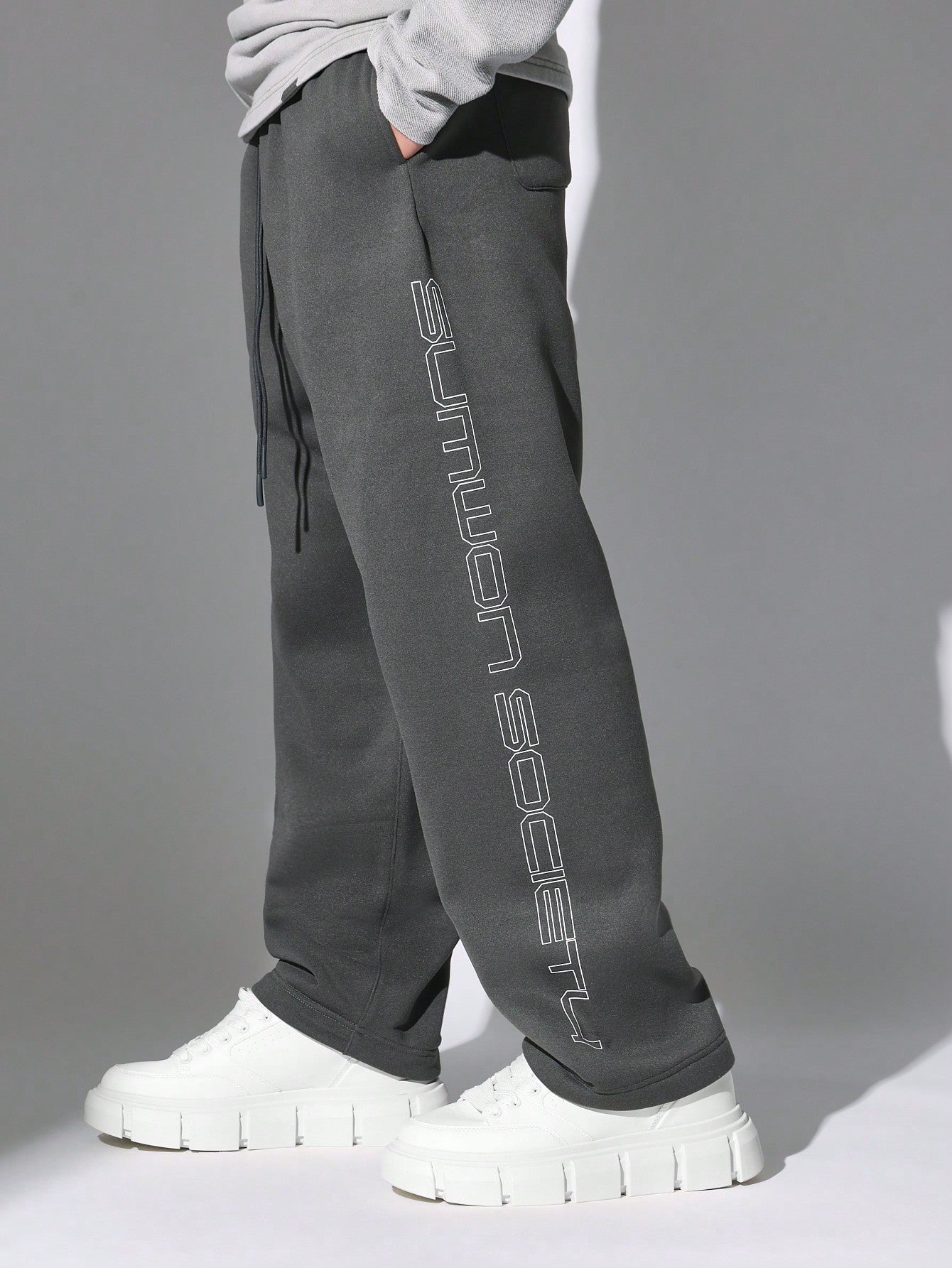 Calça Masculina Wide Leg Com Estampa Lateral Streetwear Chumbo / PP Calça Masculina Wide Leg Com Estampa Lateral