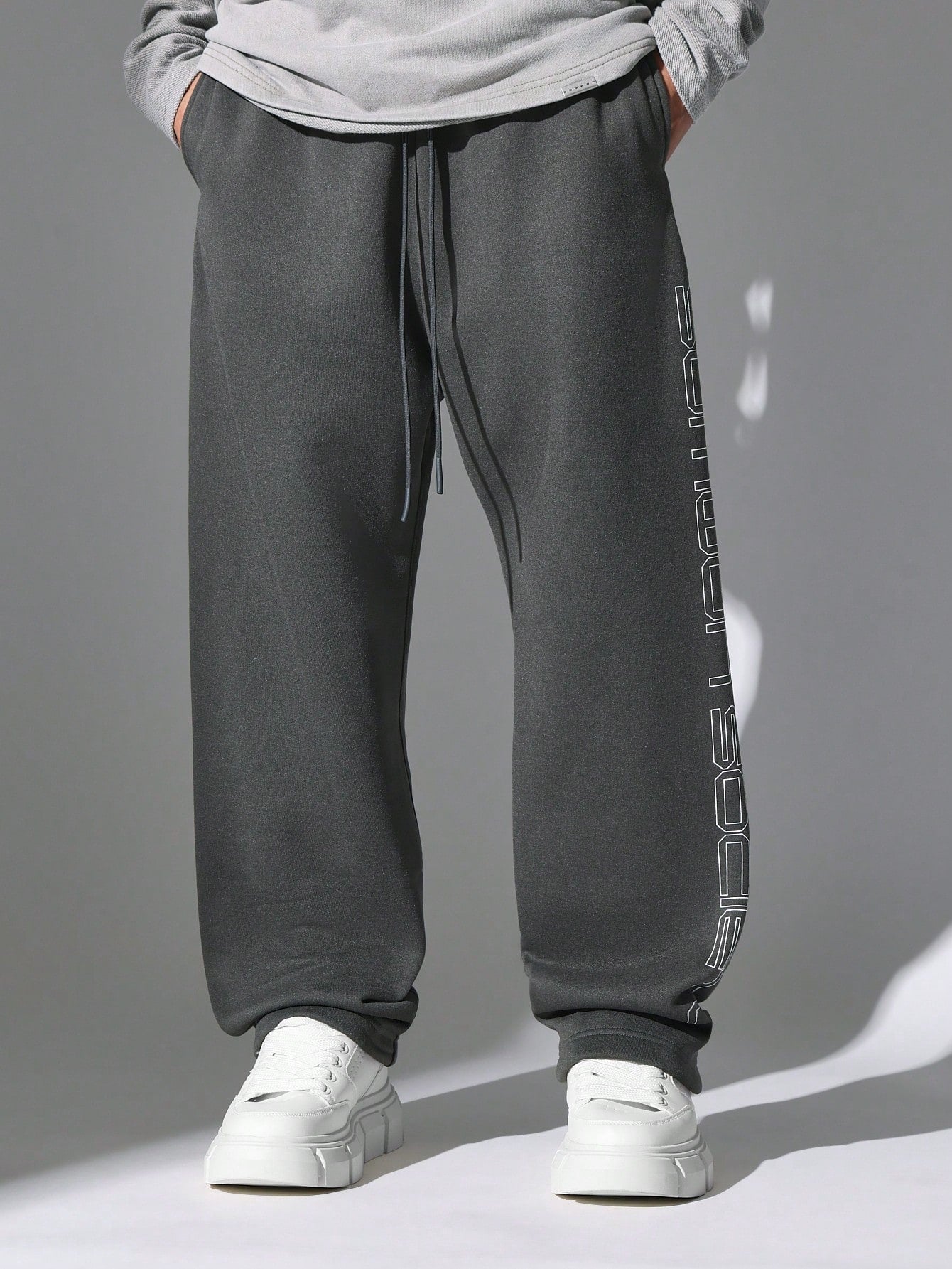 Calça Masculina Wide Leg Com Estampa Lateral Streetwear Calça Masculina Wide Leg Com Estampa Lateral Streetwear