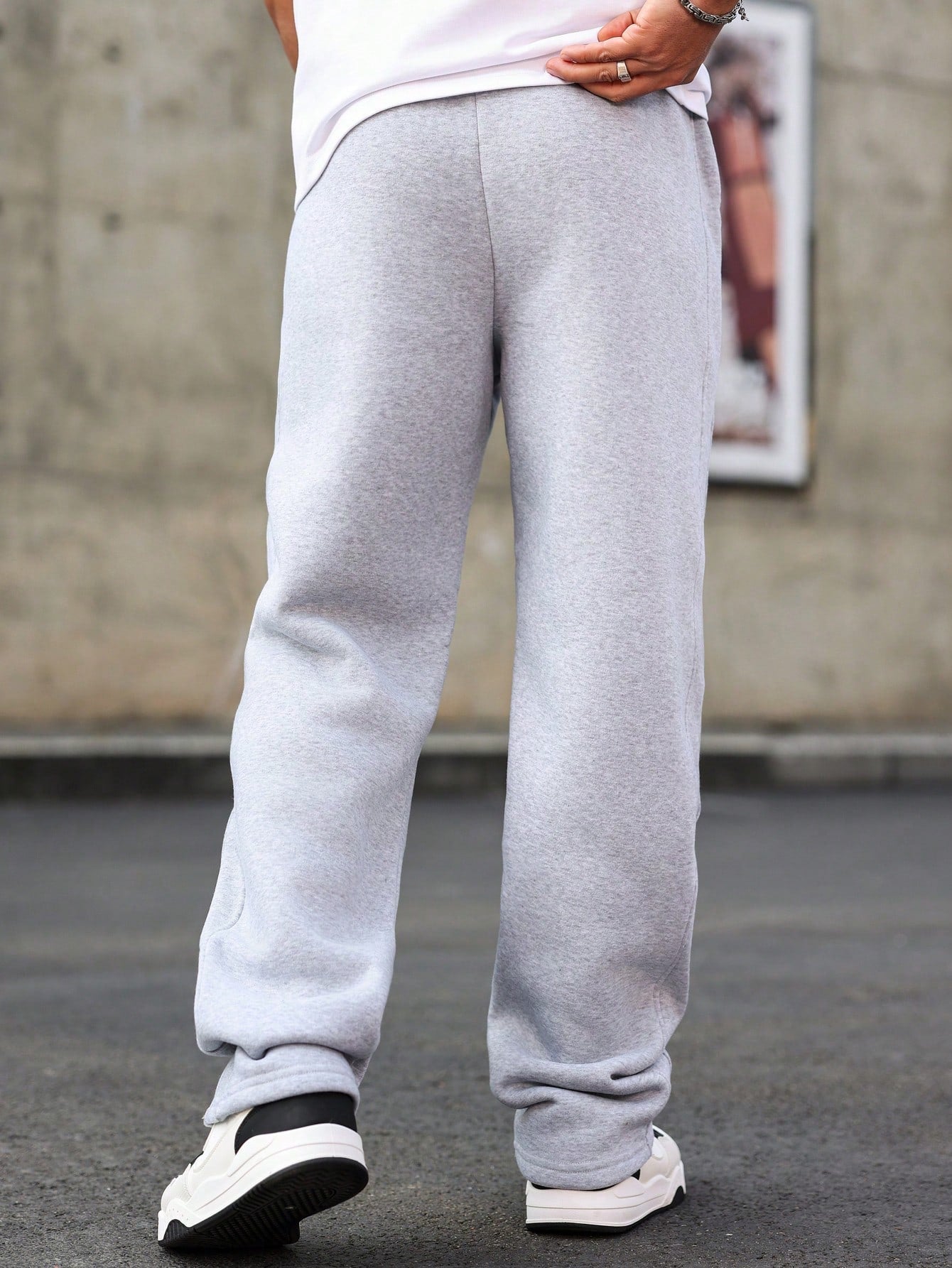 Calça Masculina Jogger Com Forro De Pelúcia E Visual Casual Calça Masculina Jogger Com Forro De Pelúcia E Visual Casual