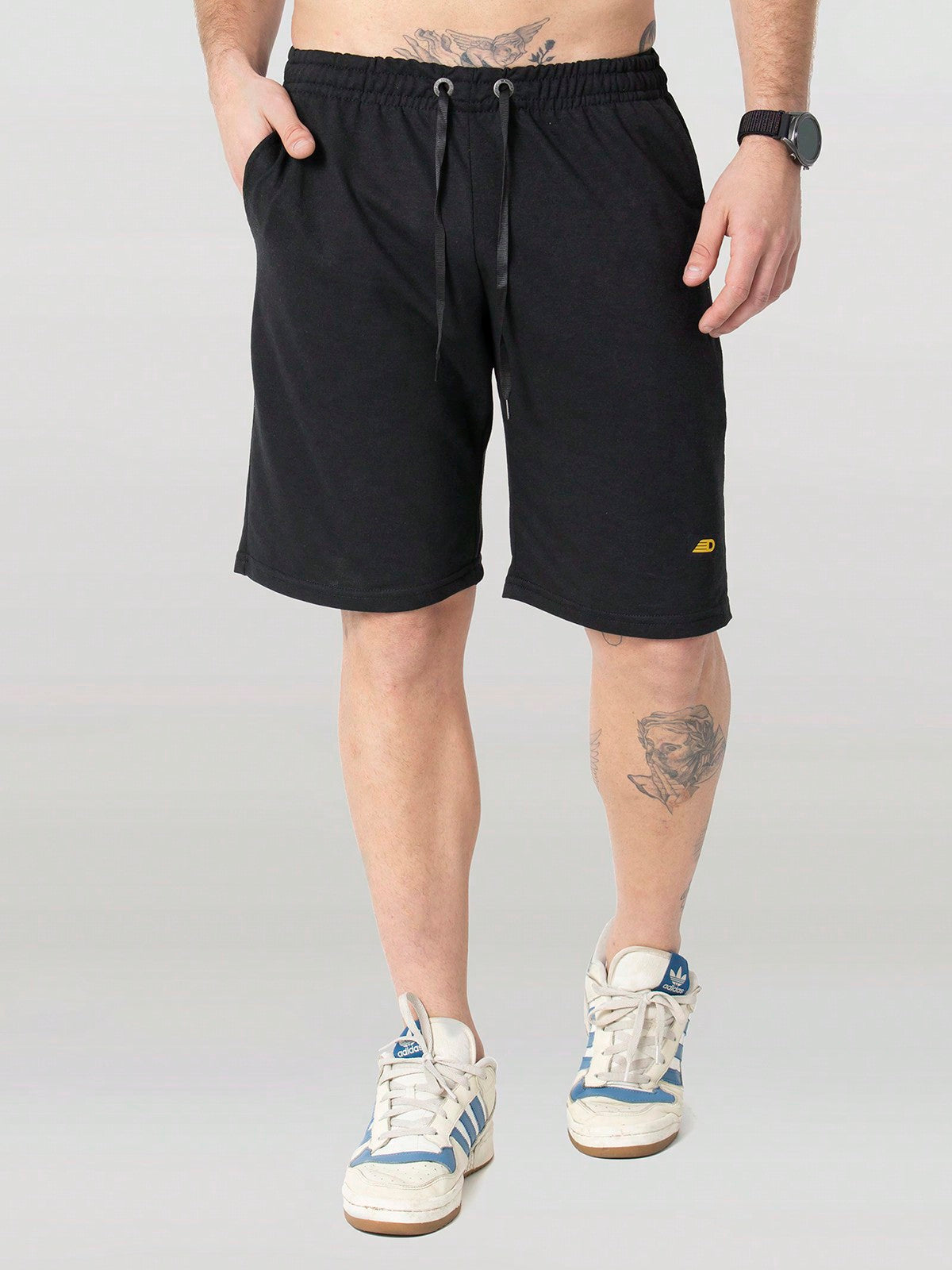 Bermuda Masculina Conforto Total Em Moletom Básico Preto / PP Bermuda Masculina Conforto Total Em Moletom Básico