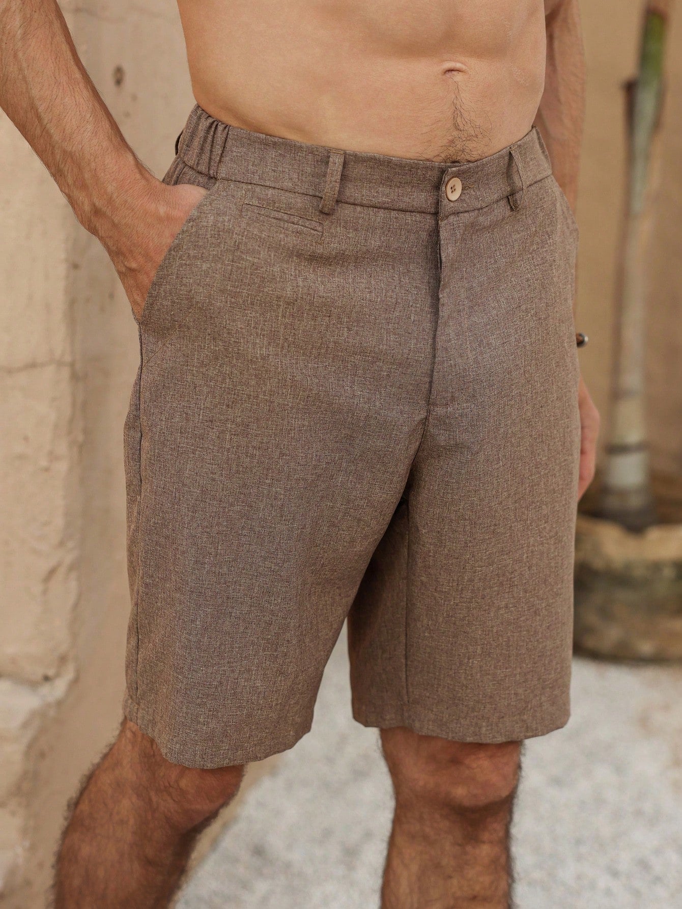 Bermuda Masculina Casual Com Tecido Texturizado Moderno Castanho / PP Bermuda Masculina Casual Com Tecido Texturizado