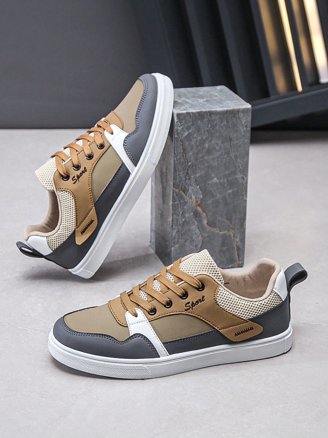 Tênis Masculino Casual Estilo Street com Recortes Modernos Marrom Claro / 36 Tênis Masculino Casual Estilo Street com