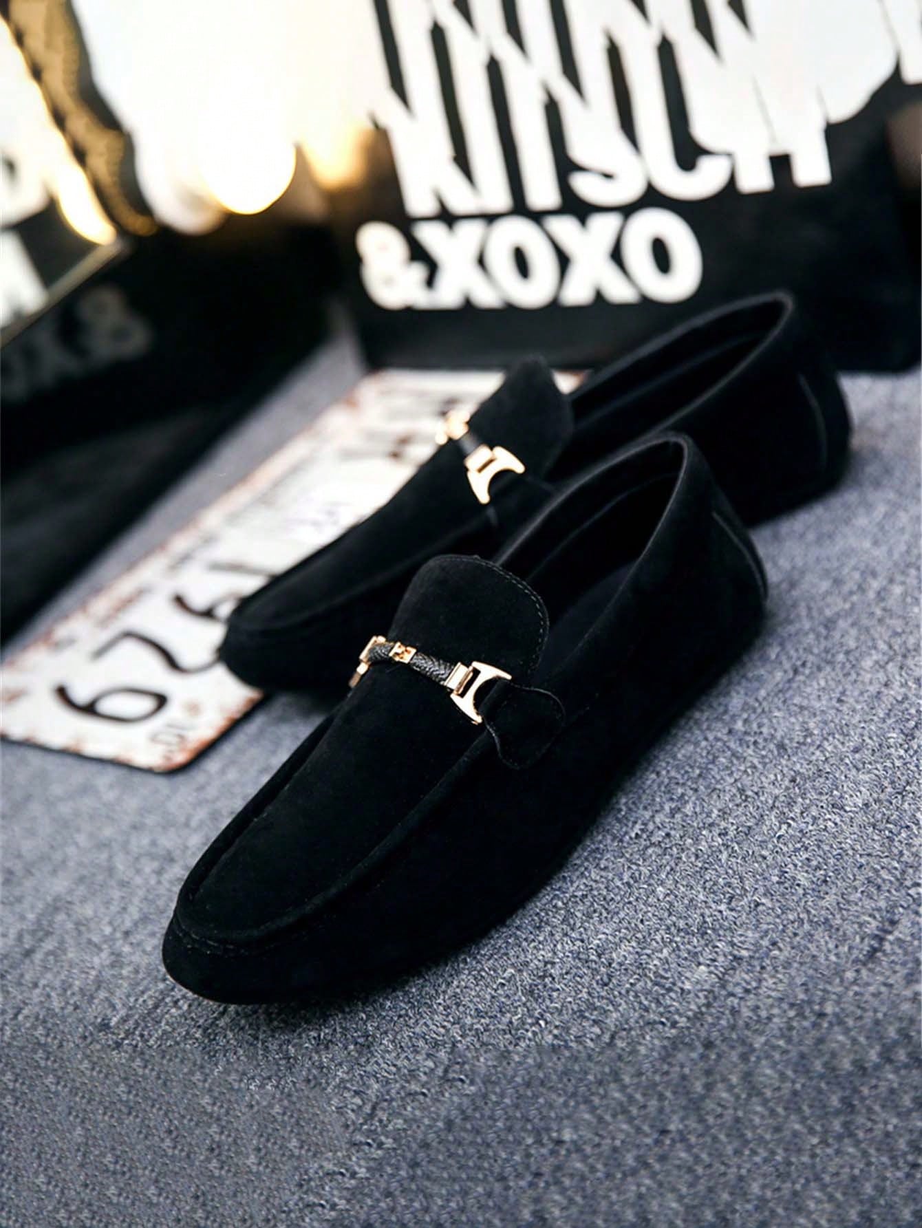 Mocassim Masculino Estampado Casual Com Detalhe Metálico Mocassim Masculino Estampado Casual Com Detalhe Metálico