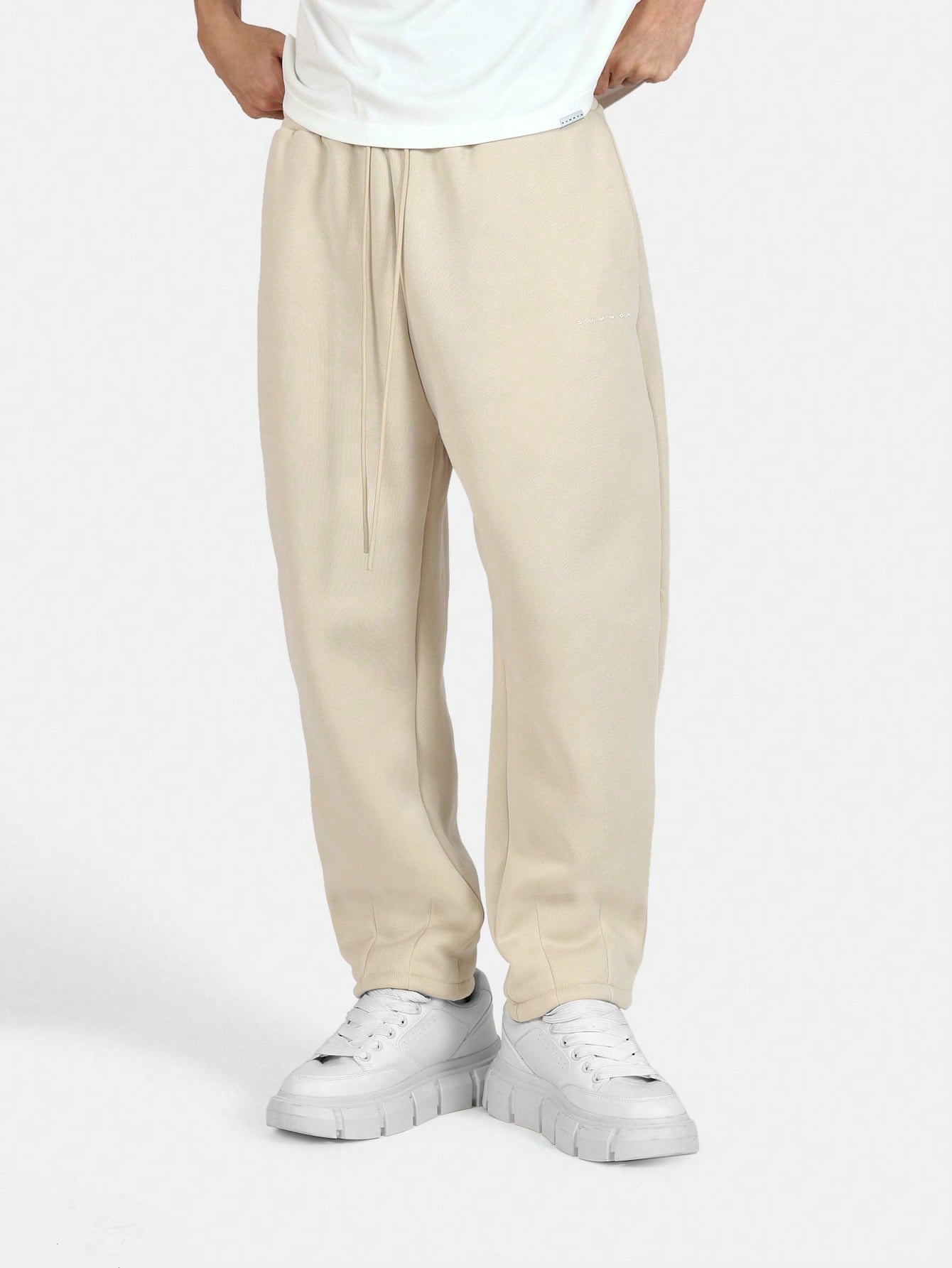 Calça Masculina Jogger Básica Com Cós Ajustável E Conforto Calça Masculina Jogger Básica Com Cós Ajustável E Conforto