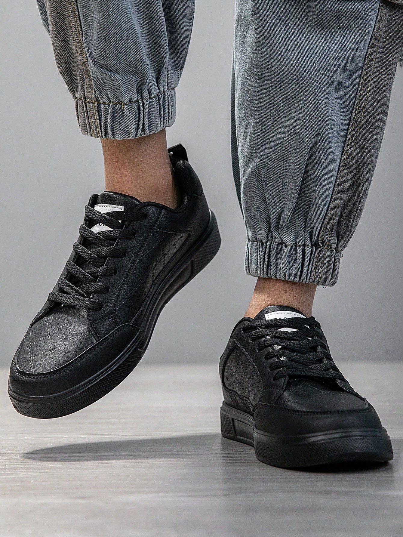 Tênis Masculino Skate Casual Cadarço Design Street Solado Seguro Tênis Masculino Skate Casual Cadarço Design Street