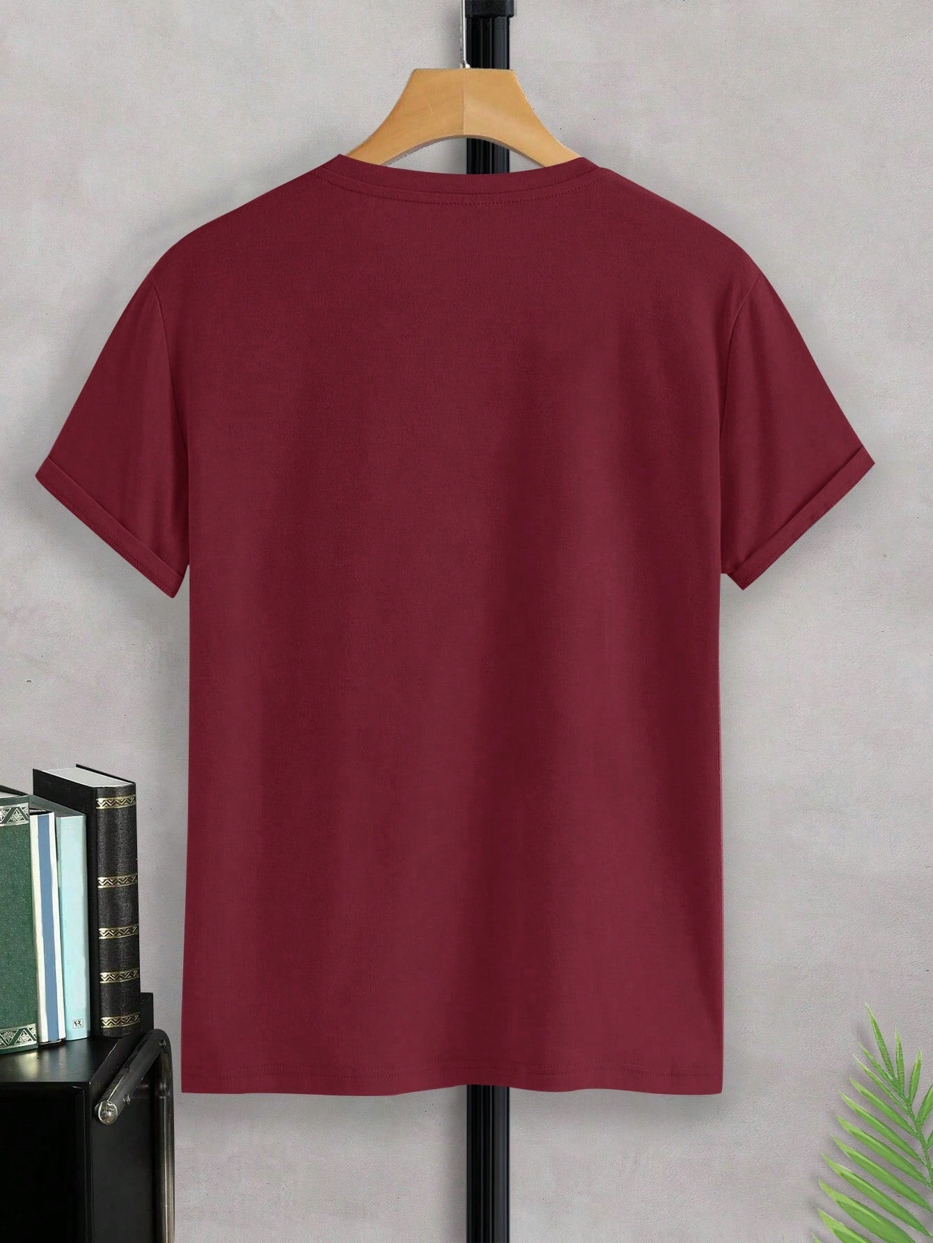 Camiseta Masculina Slim Estampa Escultura Urbana Camiseta Masculina Slim Estampa Escultura Urbana