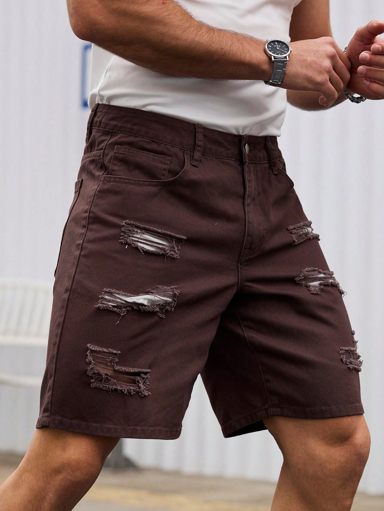 Bermuda Masculina Jeans Destroyed Estilo Urbano Despojado Bermuda Masculina Jeans Destroyed Estilo Urbano Despojado