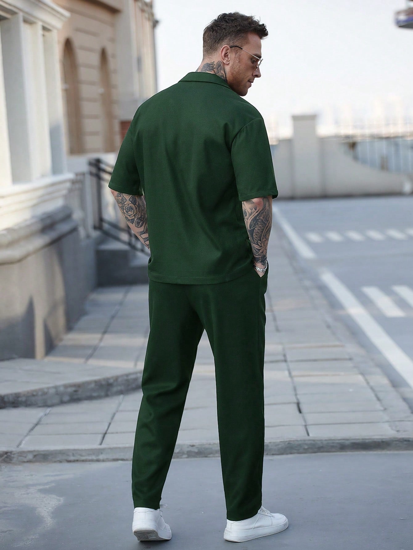 Conjunto Masculino Camisa Gola Cubana E Calça Leve Elegante Conjunto Masculino Camisa Gola Cubana E Calça Leve Elegante