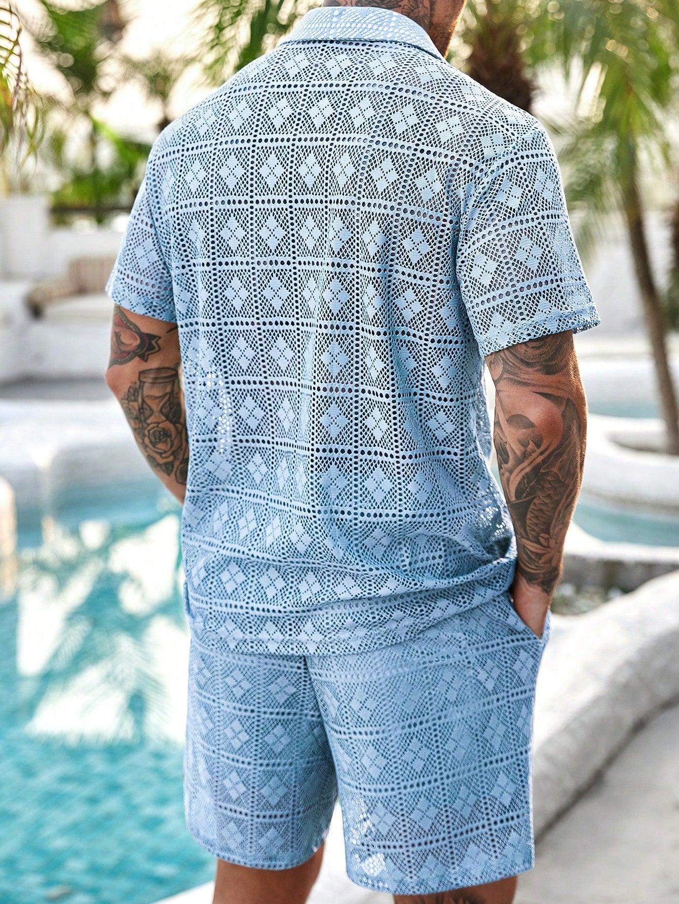 Conjunto Masculino Camisa Com Recortes E Shorts Estilo Casual Conjunto Masculino Camisa Com Recortes E Shorts Estilo