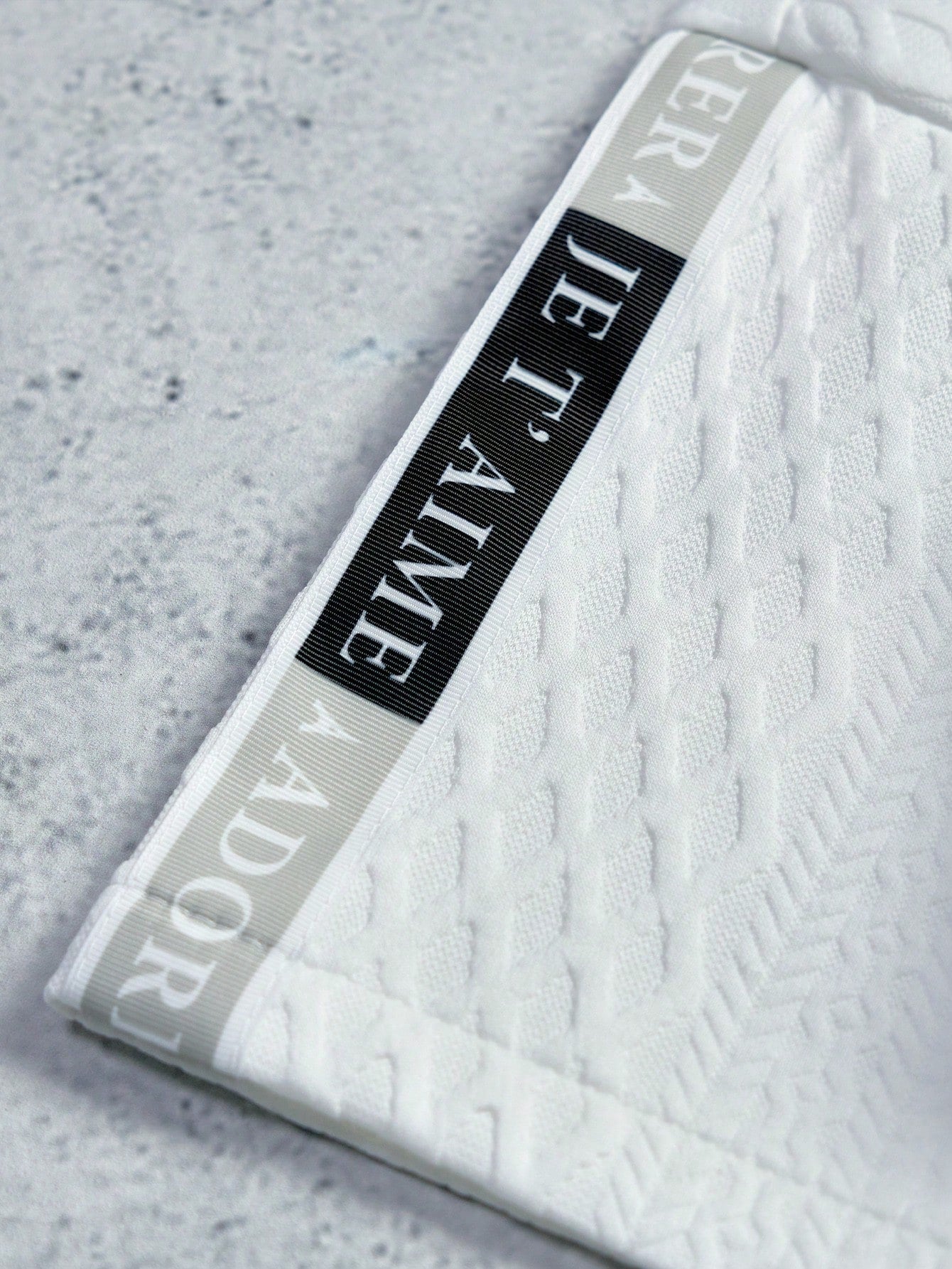 Conjunto Masculino Camiseta Lettering Manga Curta E Shorts Cós Ajustável Conjunto Masculino Camiseta Lettering Manga