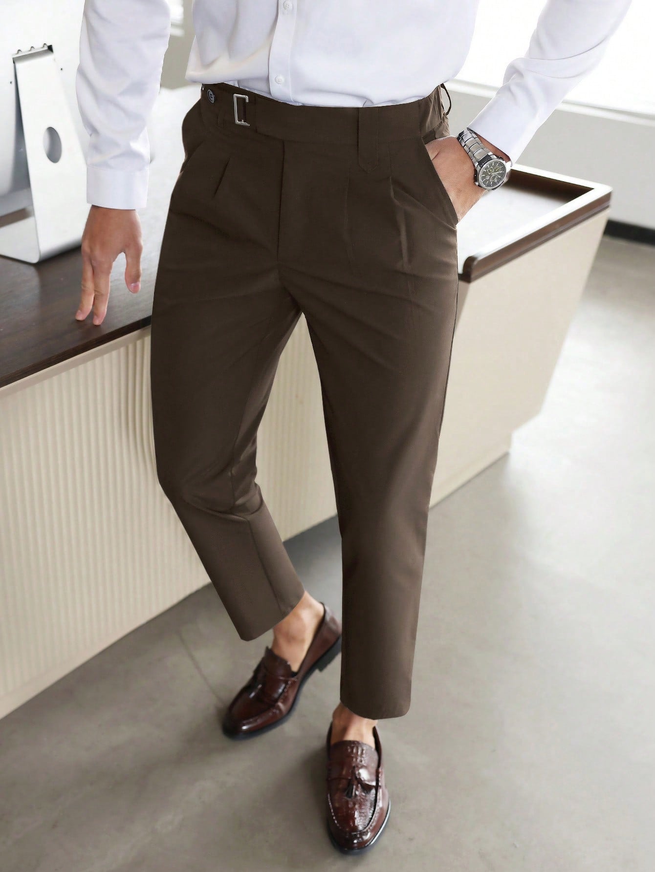 Calça Masculina Social Alfaiataria Com Cinto E Corte Slim Calça Masculina Social Alfaiataria Com Cinto E Corte Slim