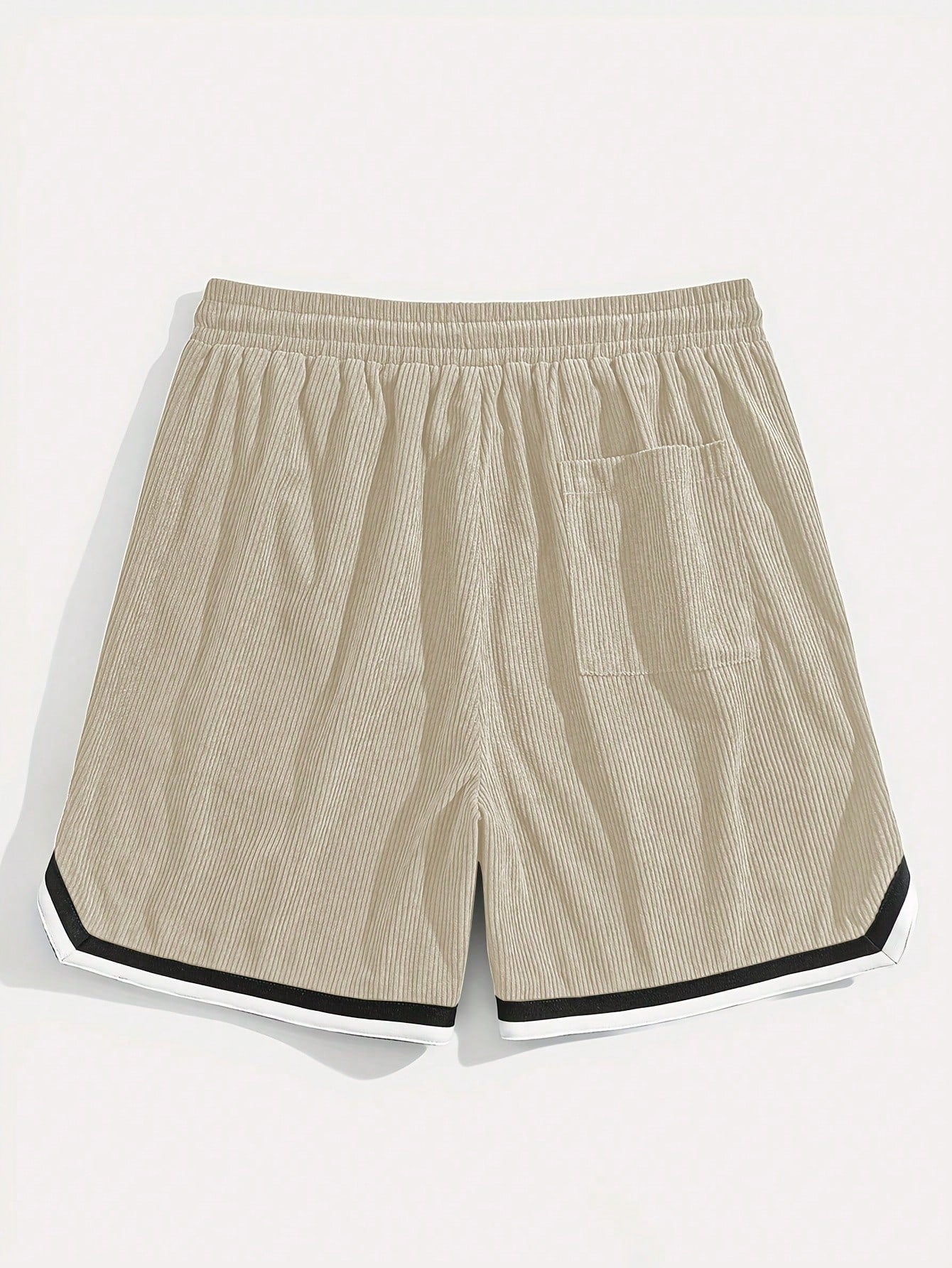Shorts Masculino Em Veludo Cotelê Com Detalhes Contrastantes Shorts Masculino Em Veludo Cotelê Com Detalhes