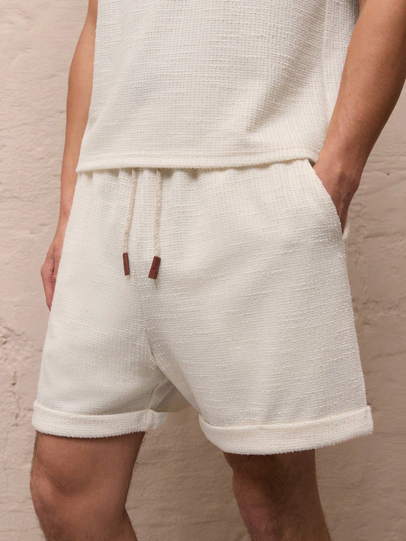 Conjunto Masculino Regata Em Malha E Shorts Cós Elástico Conjunto Masculino Regata Em Malha E Shorts Cós Elástico