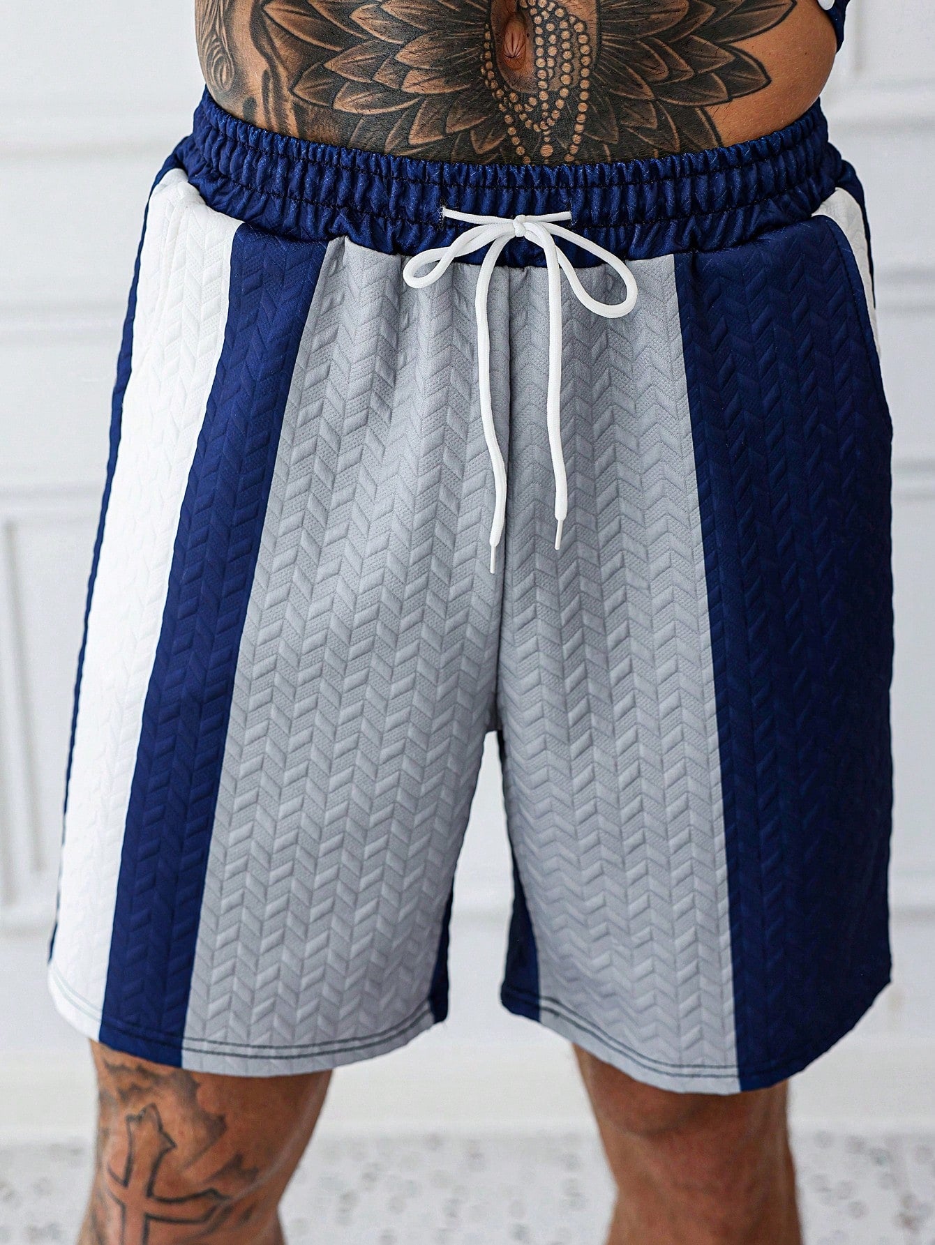 Conjunto Masculino Regata Patchwork Tricolor E Shorts Cós Ajustável Conjunto Masculino Regata Patchwork Tricolor E
