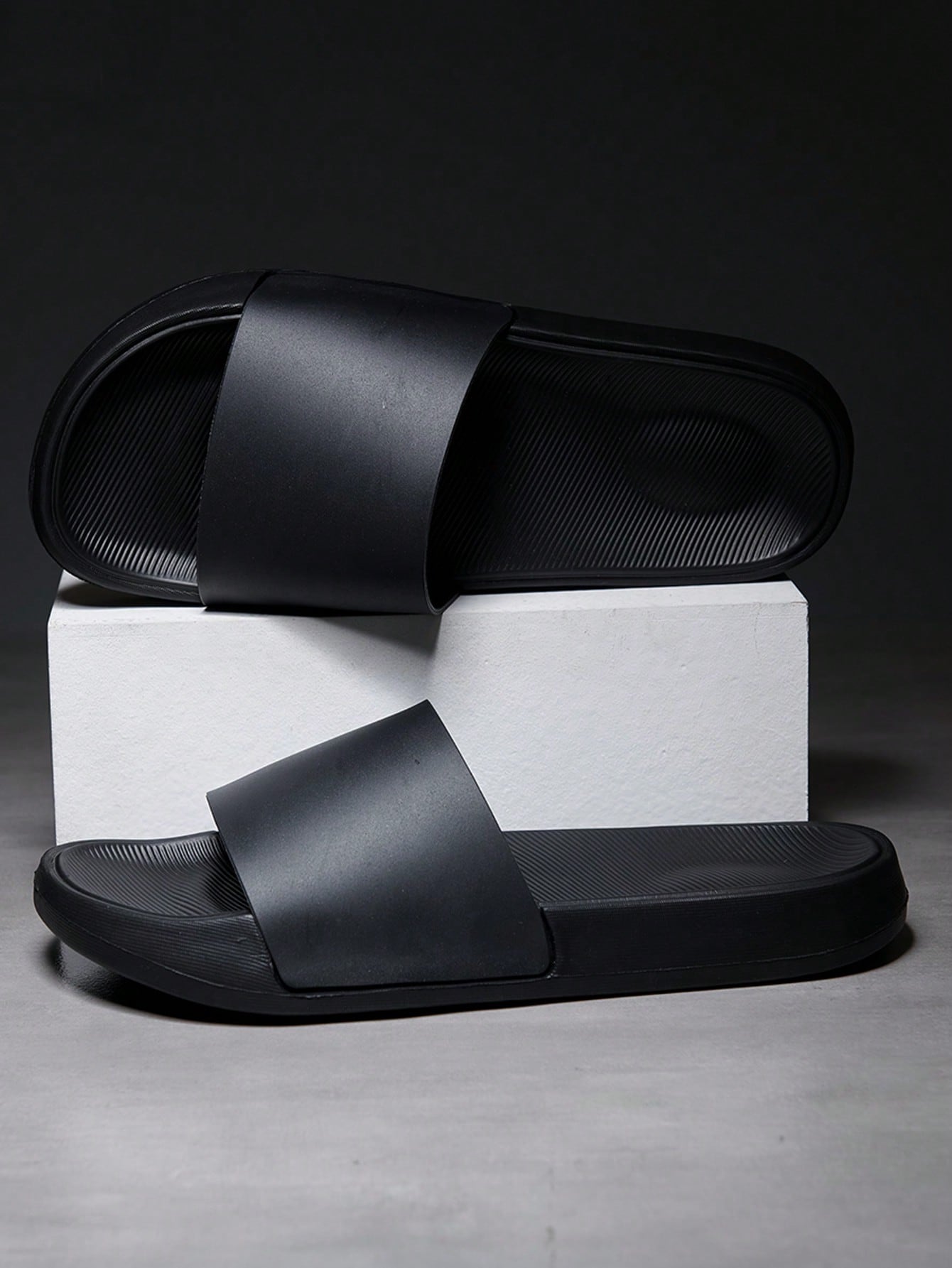 Chinelo Masculino Slide Casual Antiderrapante Confortável Chinelo Masculino Slide Casual Antiderrapante Confortável