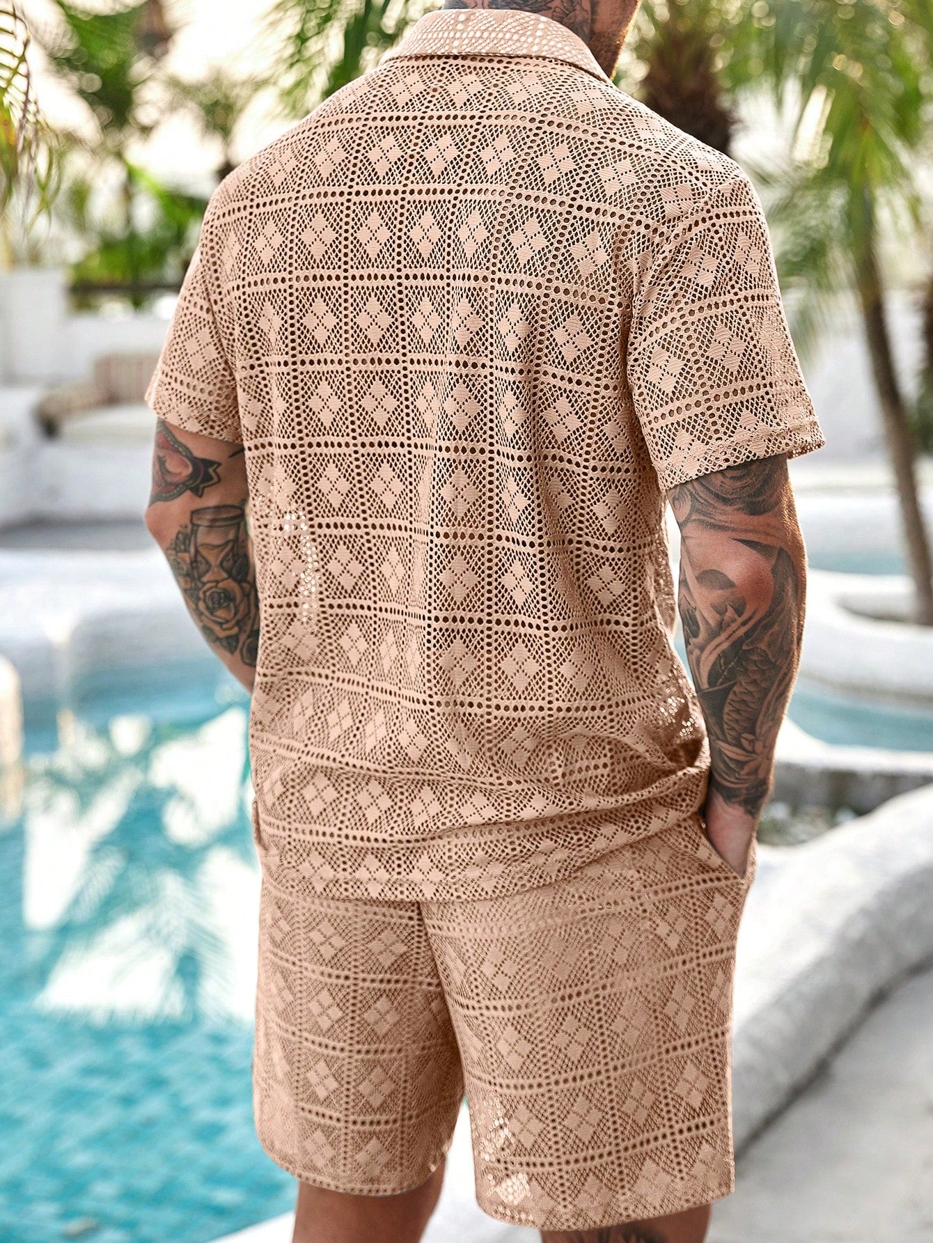 Conjunto Masculino Camisa Com Recortes E Shorts Estilo Casual Conjunto Masculino Camisa Com Recortes E Shorts Estilo