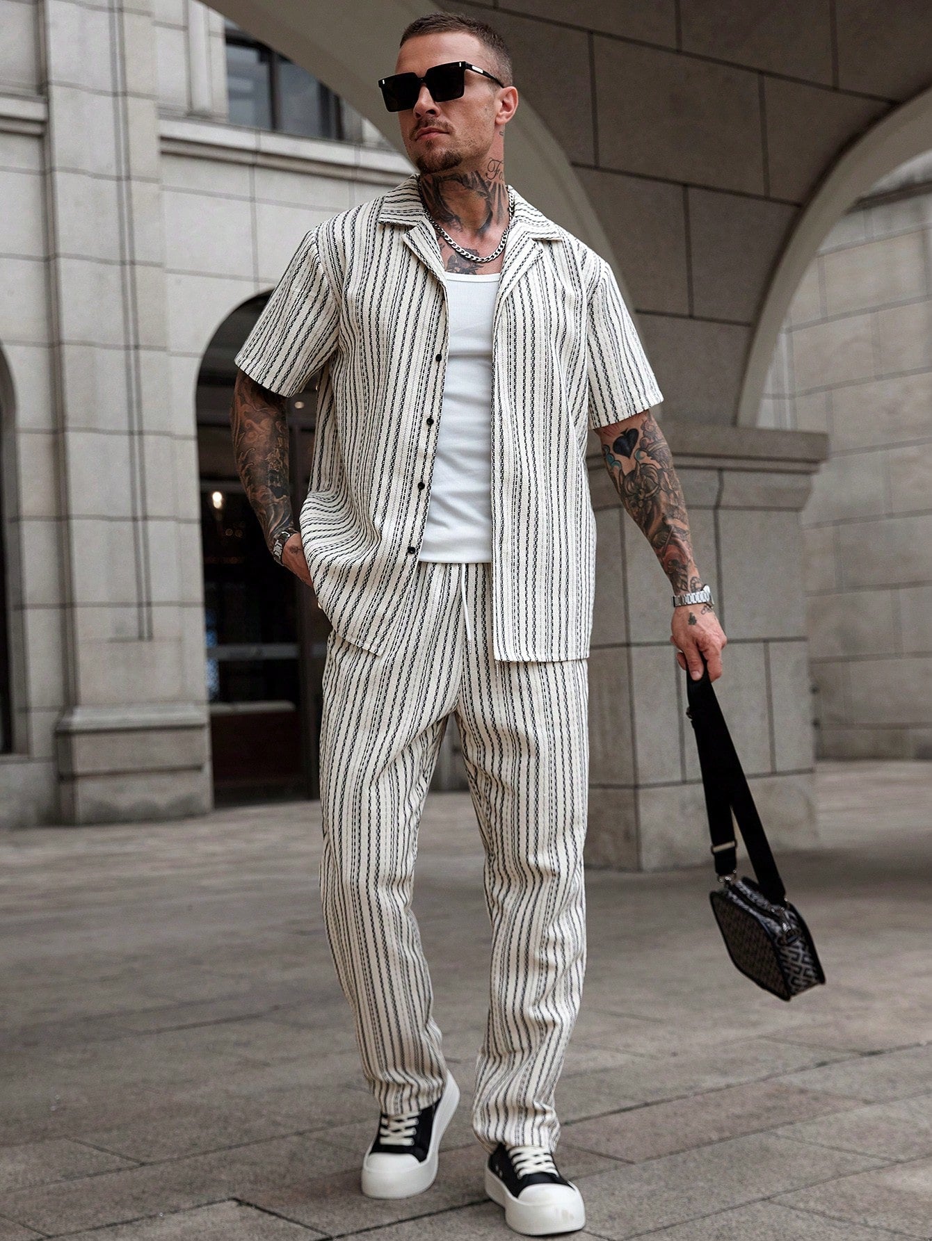 Conjunto Masculino Camisa Guayabera Listrada E Calça Retrô Branco / PP Conjunto Masculino Camisa Guayabera Listrada E