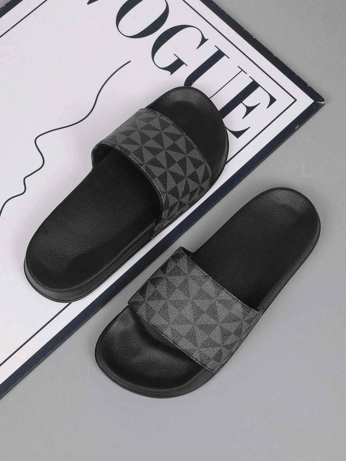 Chinelo Masculino Casual Antiderrapante Leve Fácil de Limpar Chinelo Masculino Casual Antiderrapante Leve Fácil de