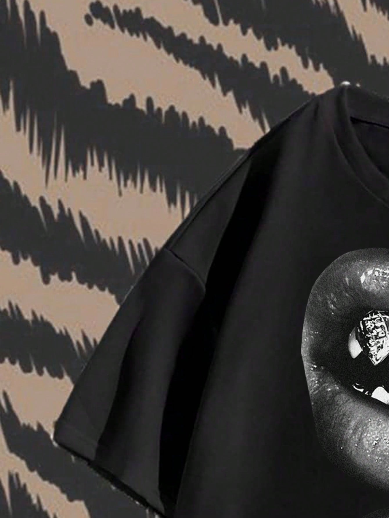 Camiseta Masculina Oversized Estampa De Boca Urbana Camiseta Masculina Oversized Estampa De Boca Urbana