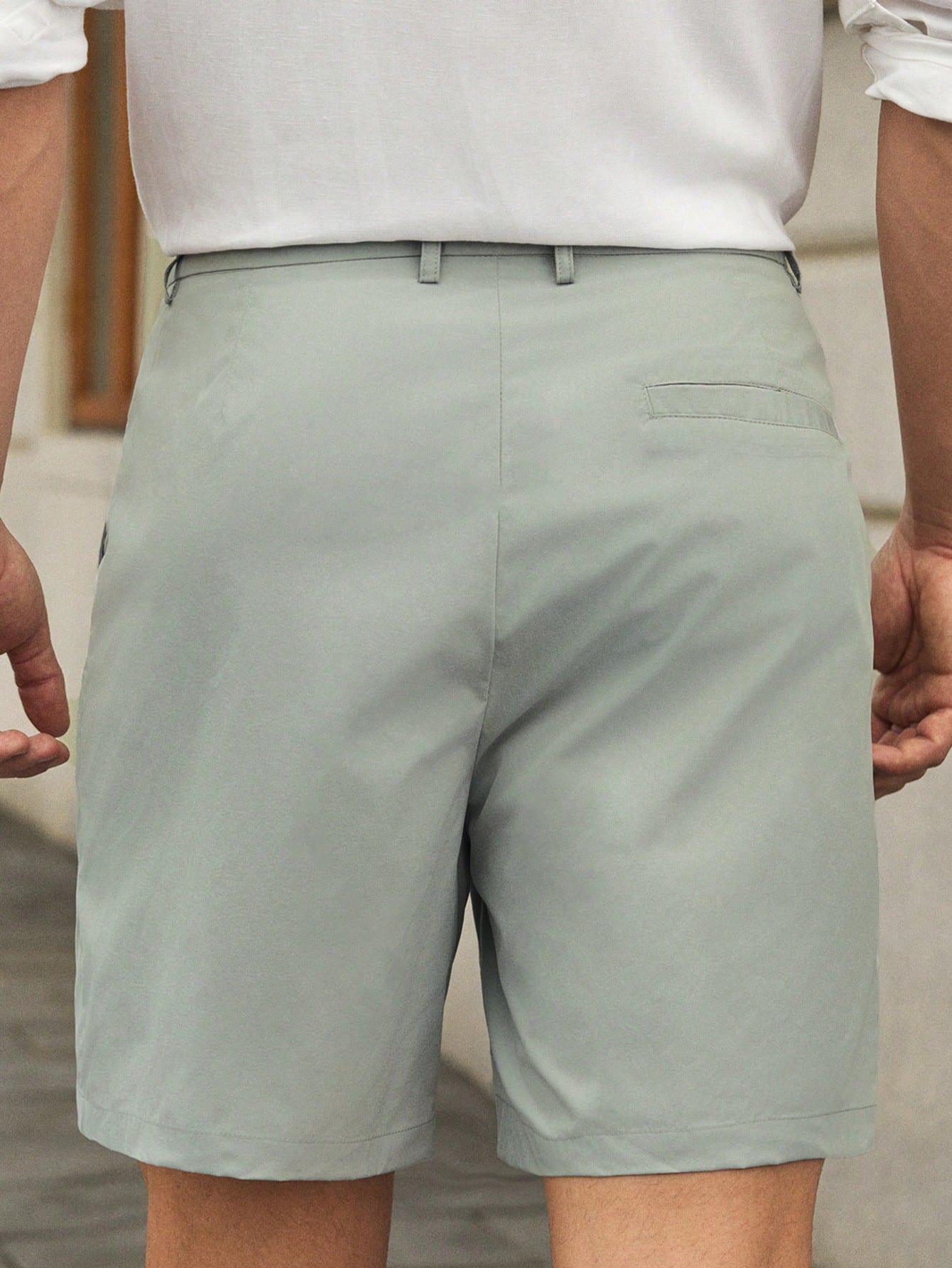 Shorts Masculino Chino Slim Com Design Minimalista Shorts Masculino Chino Slim Com Design Minimalista