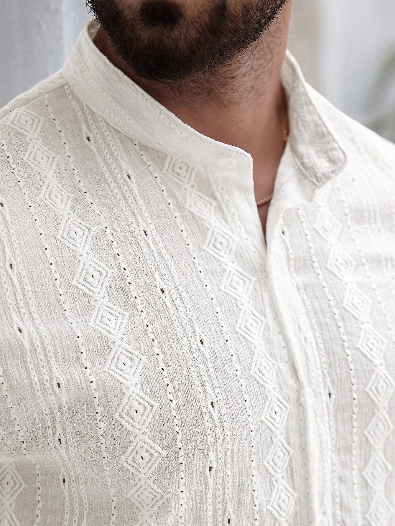 Camisa Masculina De Botão Renda Trabalhada Estilo Leve Camisa Masculina De Botão Renda Trabalhada Estilo Leve