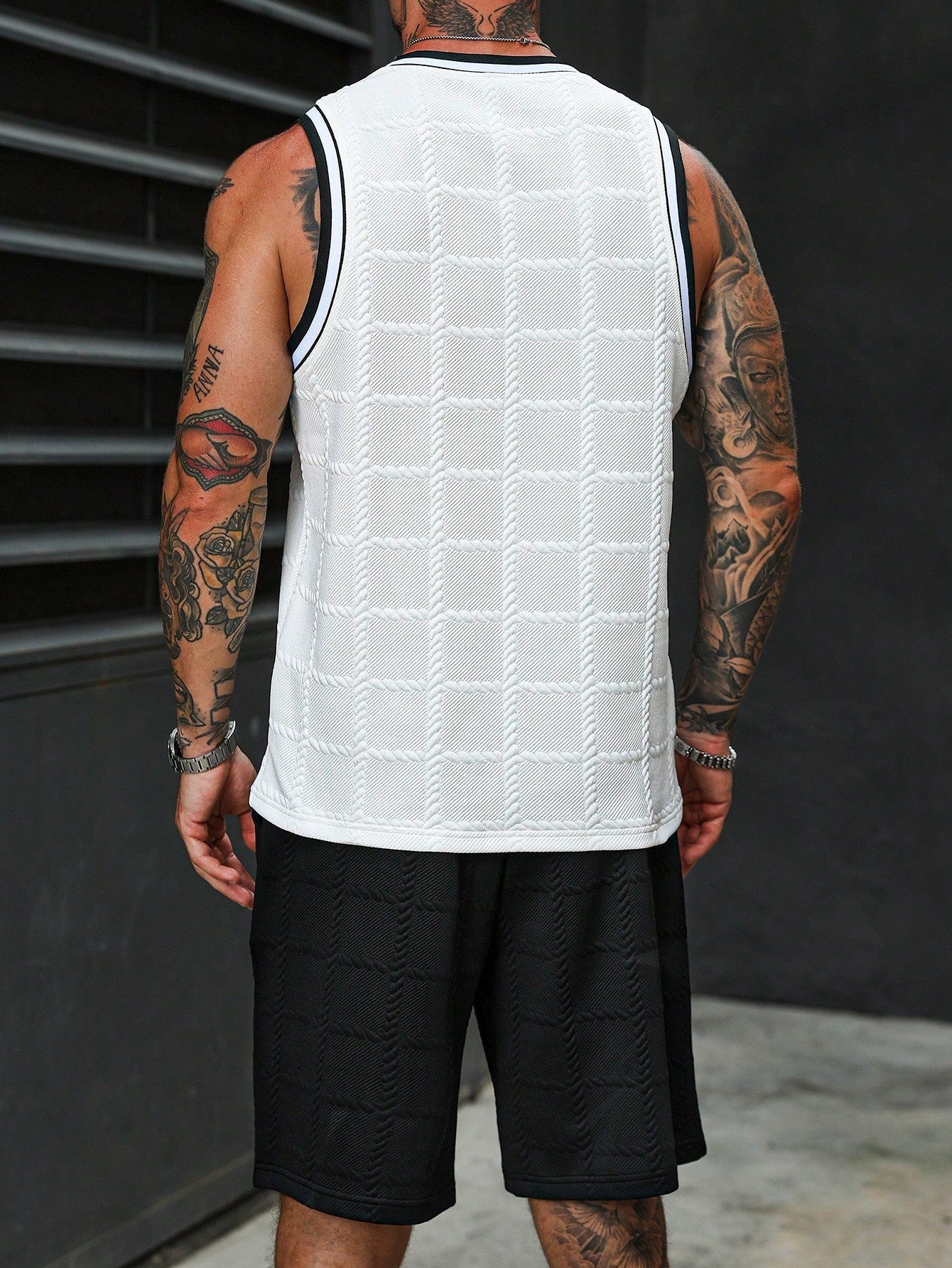 Conjunto Masculino Regata Listrada E Shorts Cós Elástico Conjunto Masculino Regata Listrada E Shorts Cós Elástico