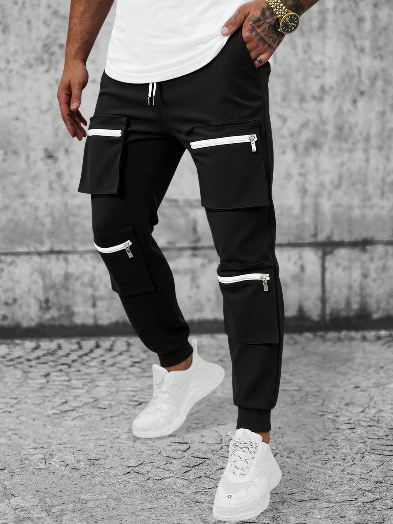 Calça Masculina Jogger Com Zíperes E Design Tático Urbano Preto / PP Calça Masculina Jogger Com Zíperes E Design Tático