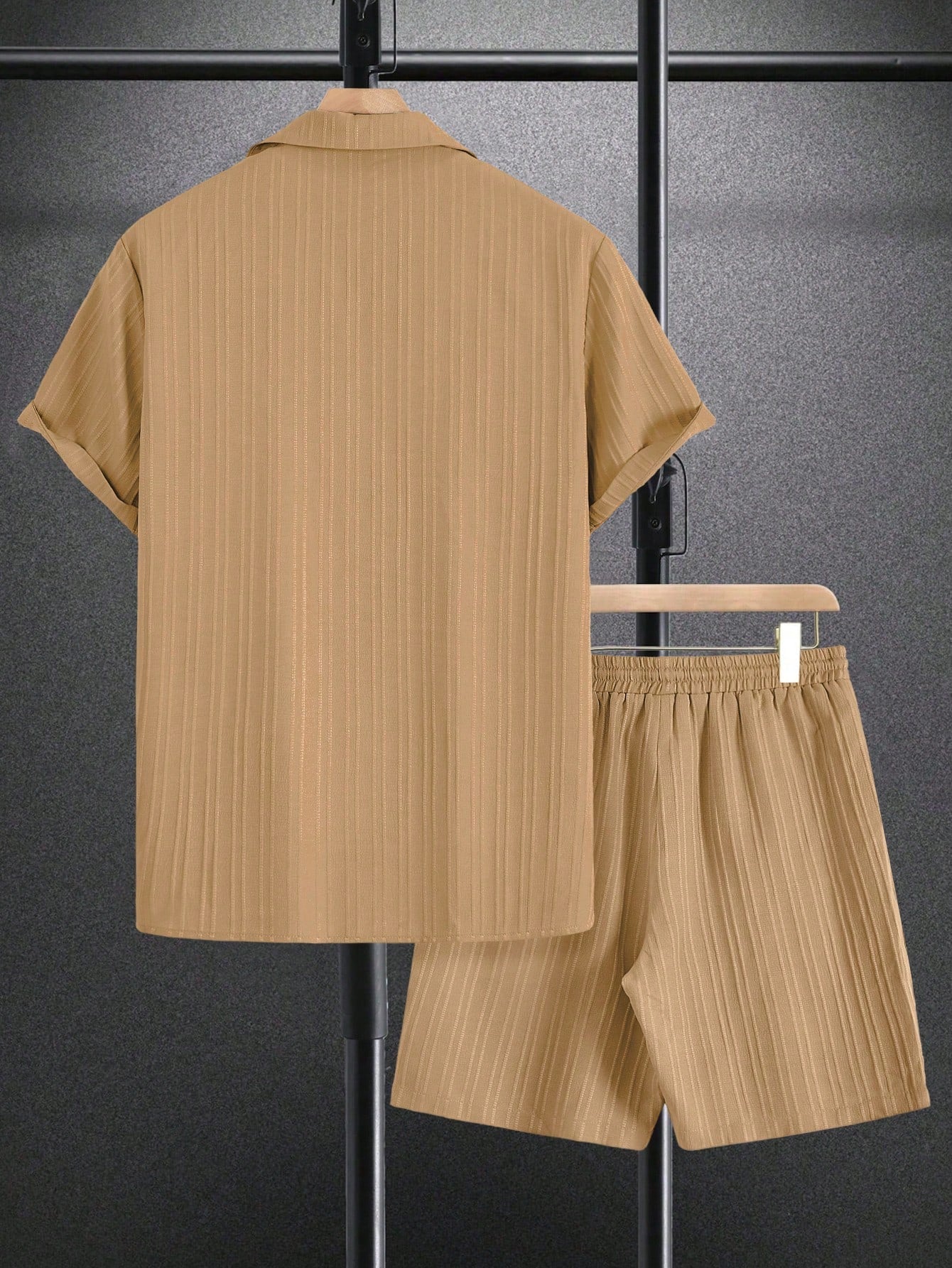 Conjunto Masculino Shorts Estilo Casual E Camisa Botões Simples Conjunto Masculino Shorts Estilo Casual E Camisa Botões