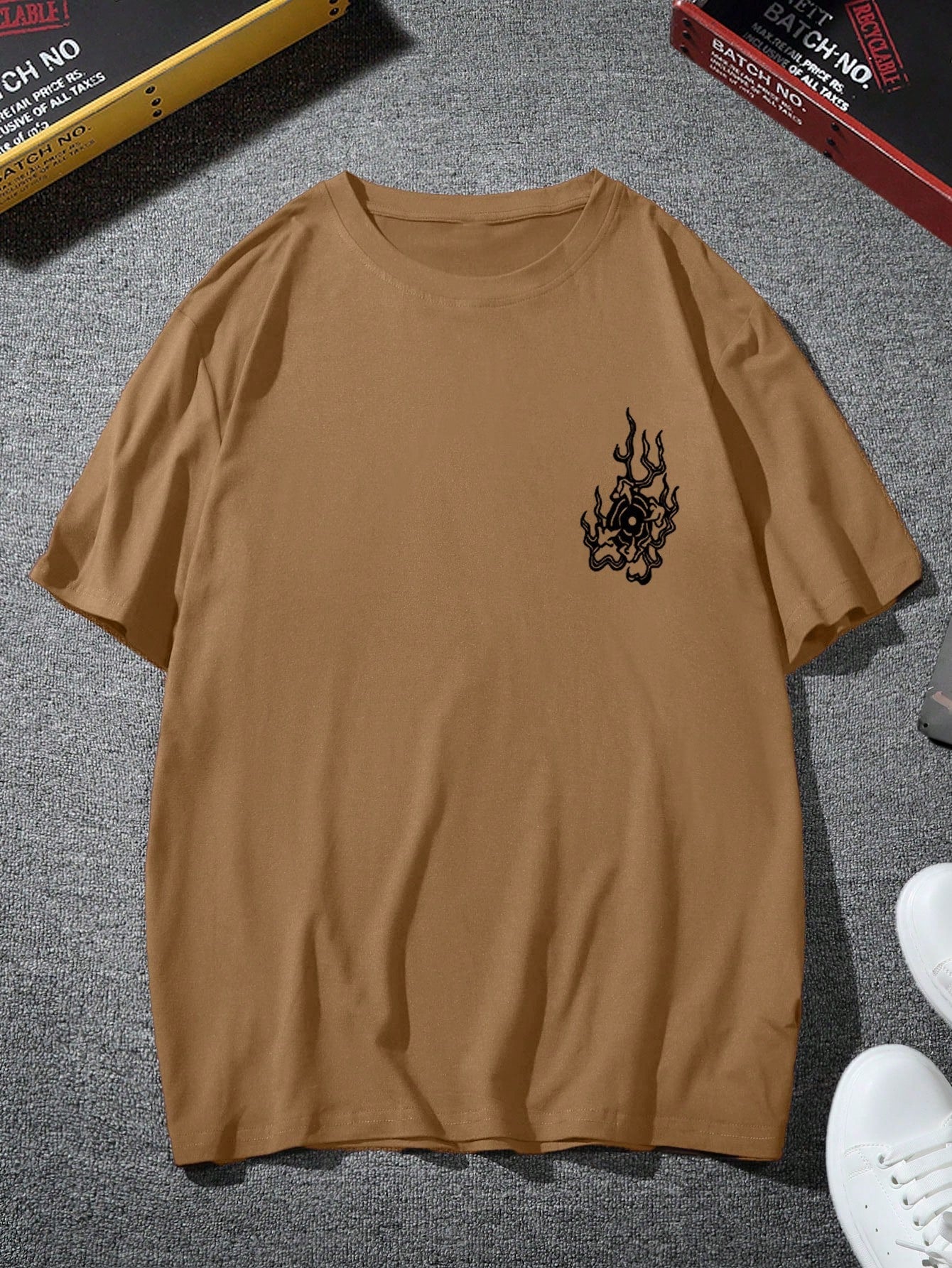 Camiseta Masculina Oversized Estampa De Dragão Urbana Camiseta Masculina Oversized Estampa De Dragão Urbana