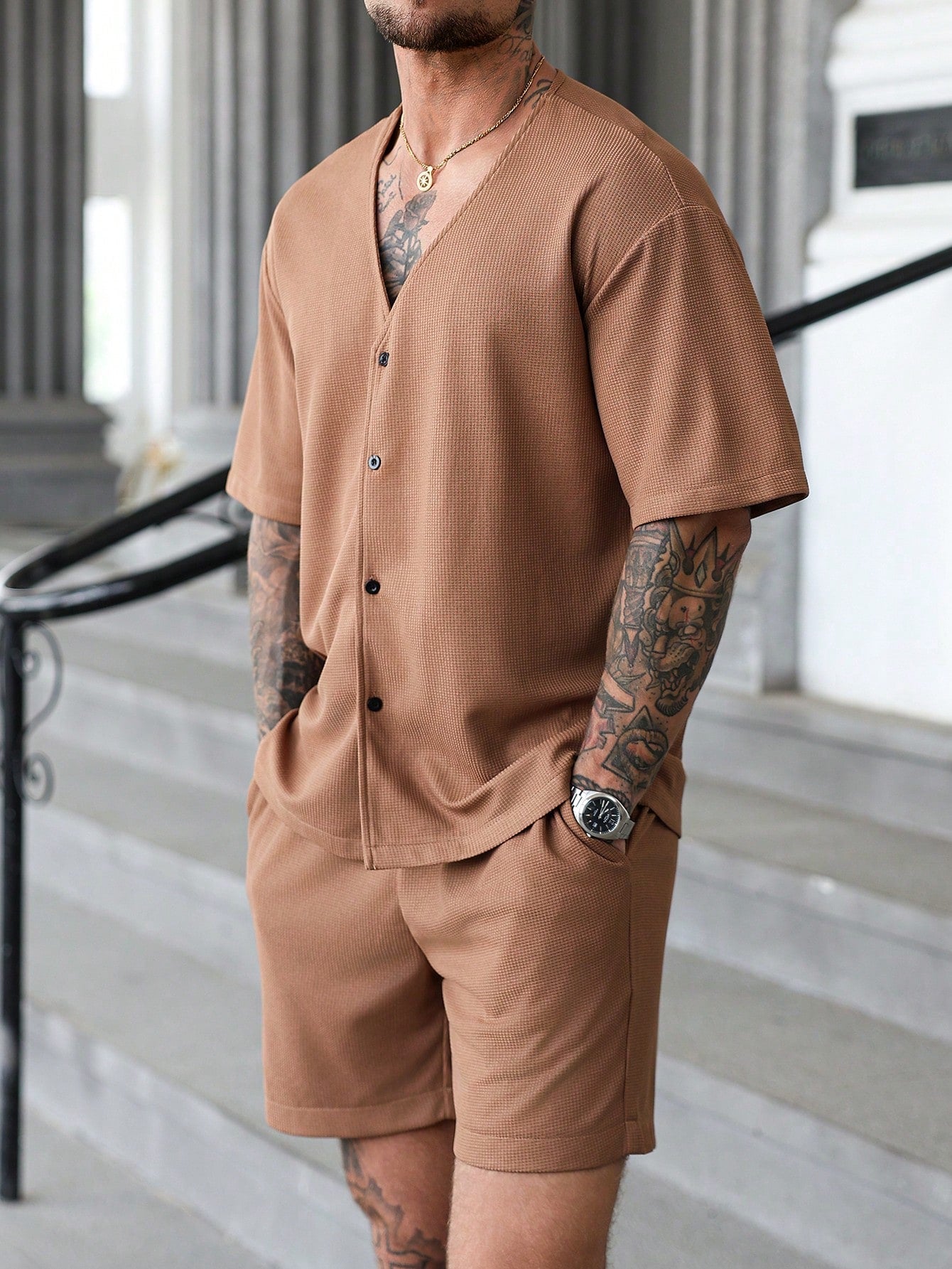 Conjunto Masculino Camisa Texturizada Manga Curta E Shorts Casuais Conjunto Masculino Camisa Texturizada Manga Curta E