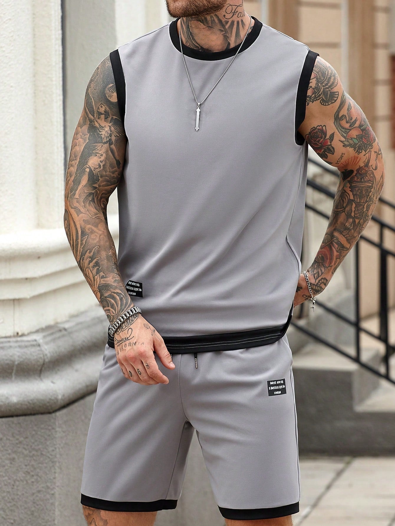 Conjunto Masculino Regata Estampada Contrastante E Shorts Cós Ajustável Cinza / PP Conjunto Masculino Regata Estampada