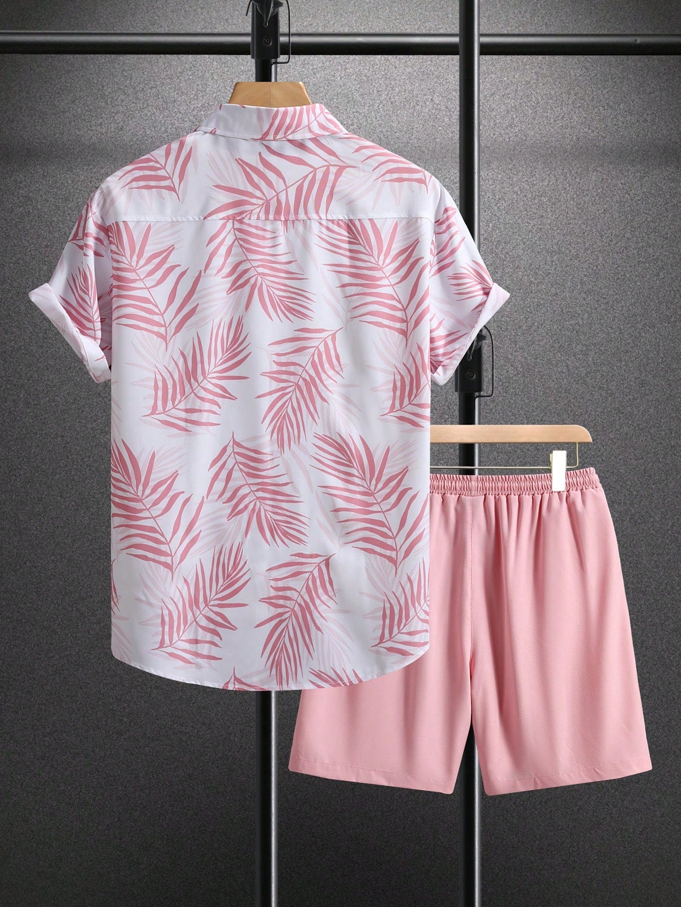 Conjunto Masculino Camisa Estampa Tropical E Shorts Casuais Conjunto Masculino Camisa Estampa Tropical E Shorts Casuais