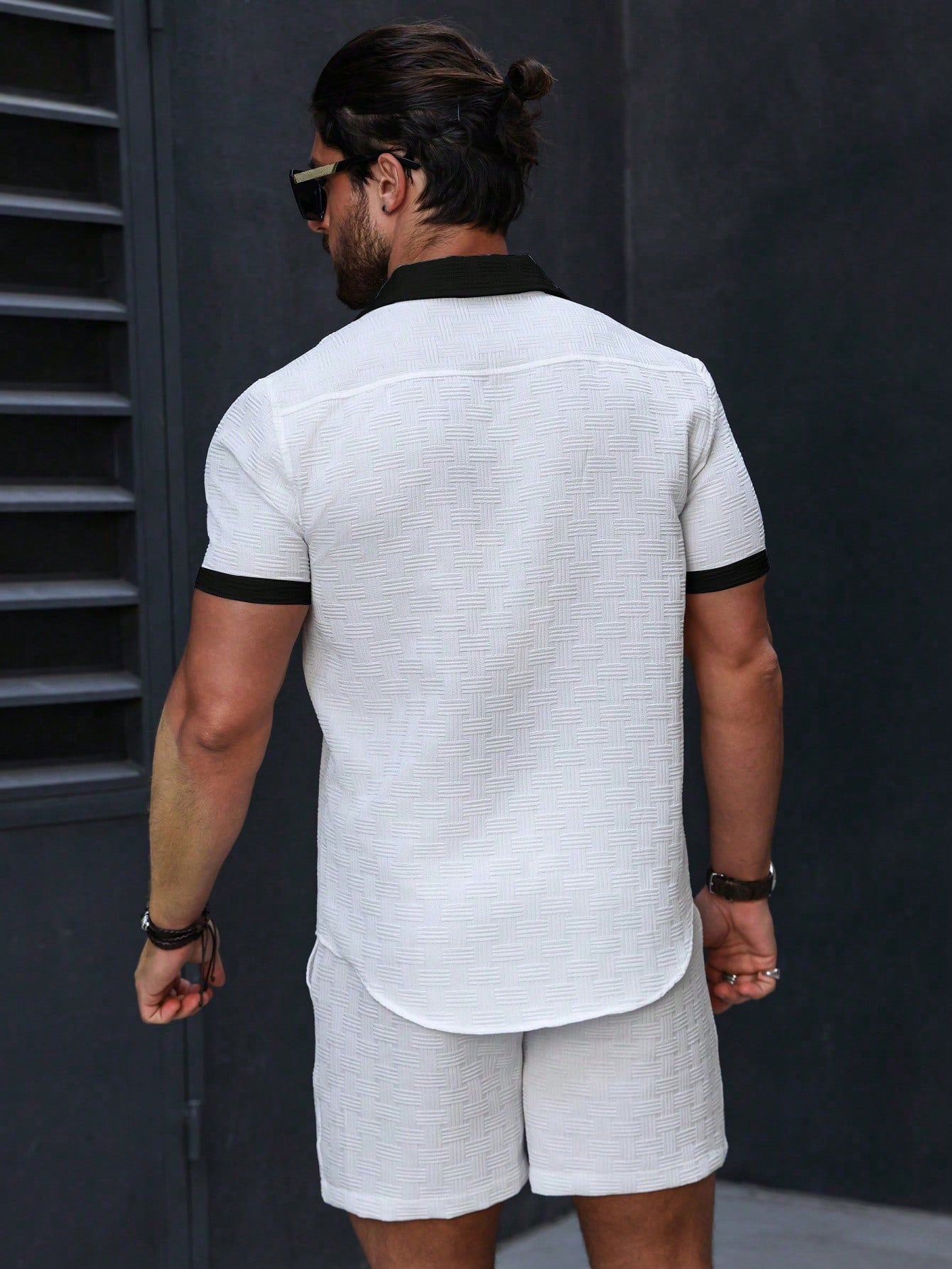 Conjunto Masculino Camisa Casual E Bermuda Tradicional Conjunto Masculino Camisa Casual E Bermuda Tradicional