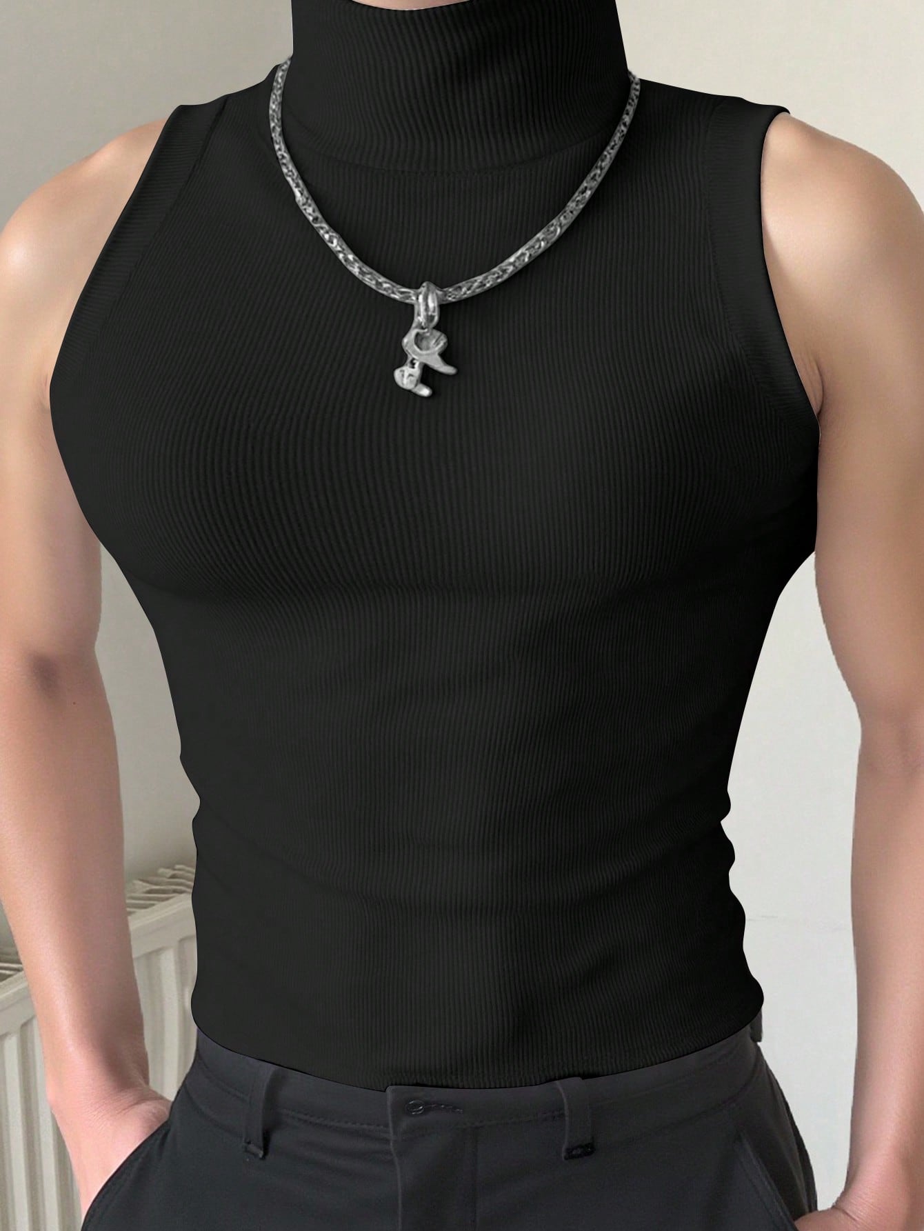 Camiseta Regata Masculina Slim Gola Alta Casual Preto / PP Camiseta Regata Masculina Slim Gola Alta Casual