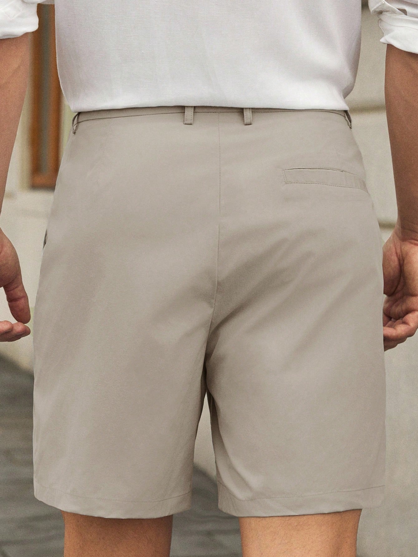 Shorts Masculino Chino Slim Com Design Minimalista Shorts Masculino Chino Slim Com Design Minimalista