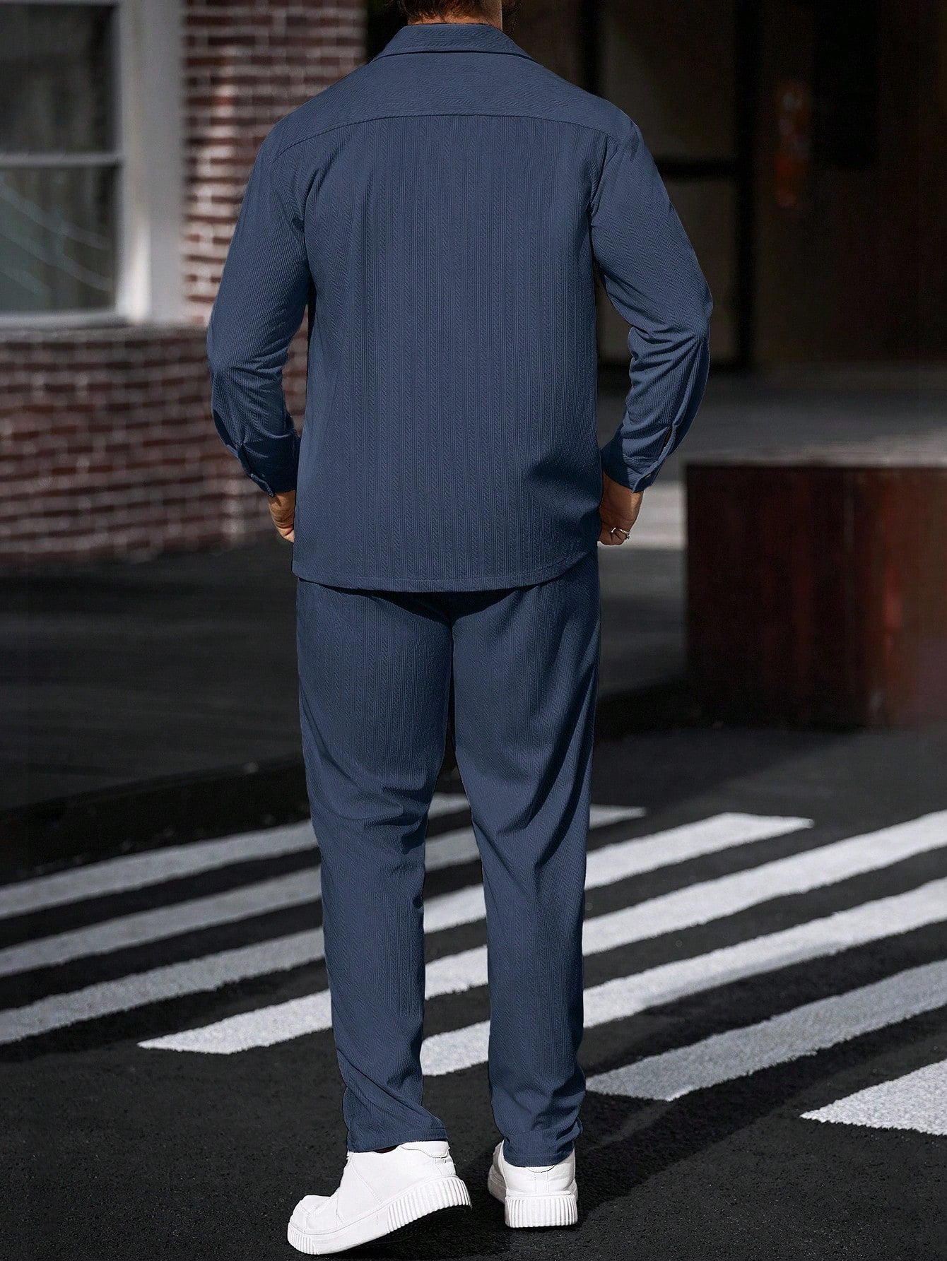 Conjunto Masculino Camisa Workwear E Calça De Veludo Cotelê Conjunto Masculino Camisa Workwear E Calça De Veludo Cotelê