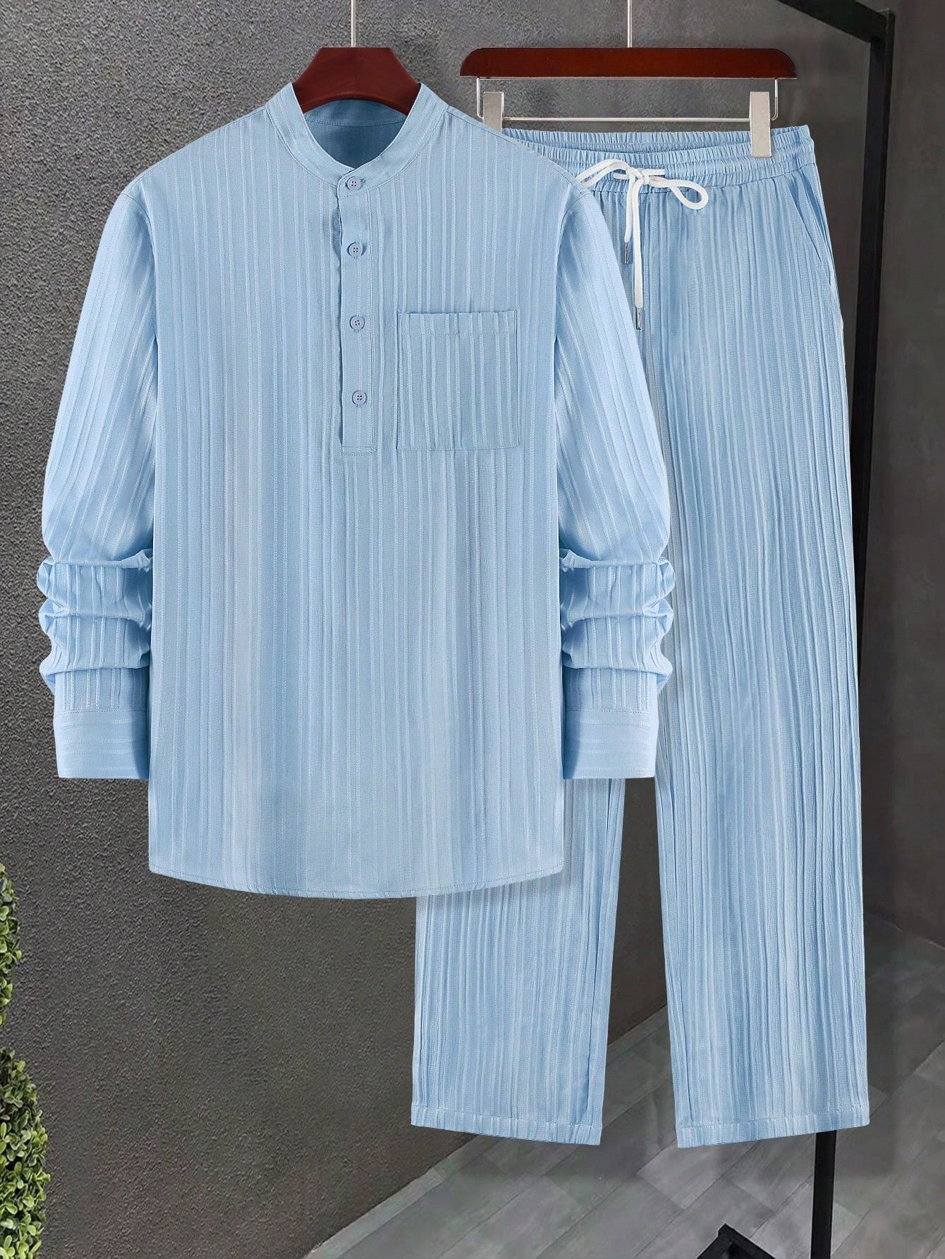 Conjunto Masculino Camisa Manga Longa E Calça Leve Ajustada Azul Bebê / PP Conjunto Masculino Camisa Manga Longa E